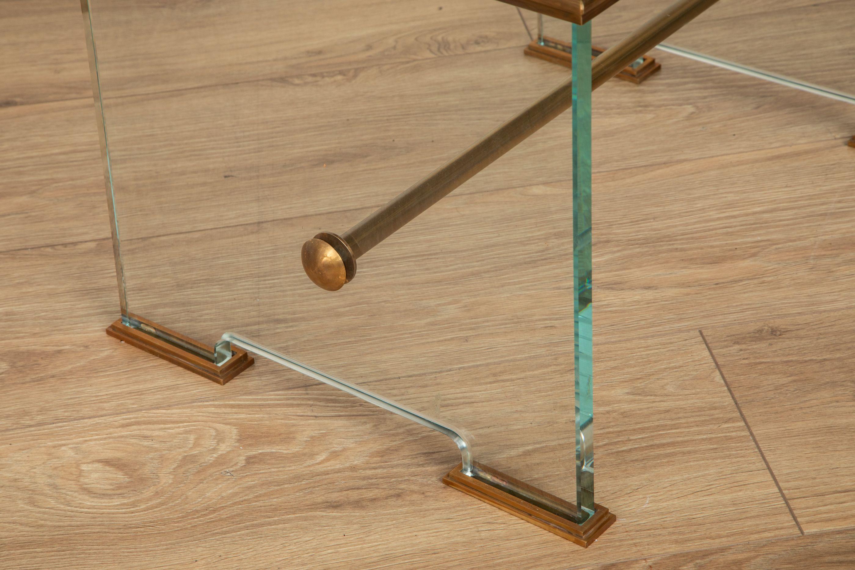 Banc en verre et laiton construit par un Studio A italien, en stock en vente 3