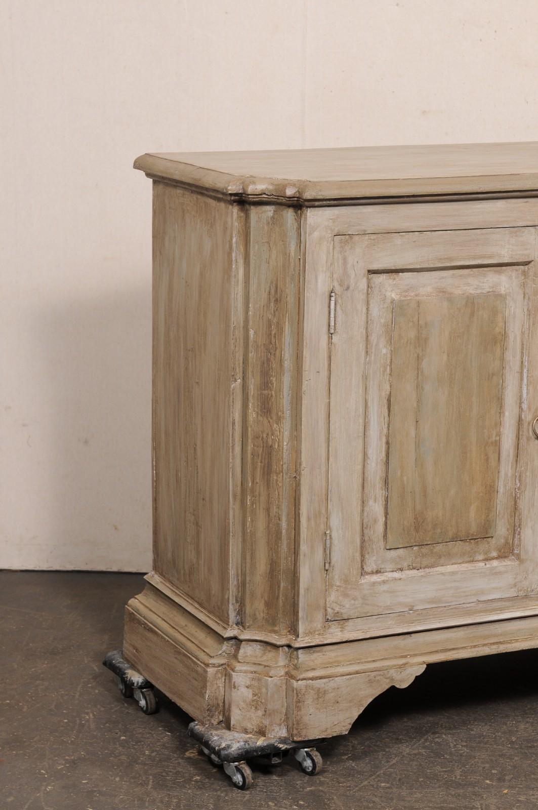 Italian-Style Carved Wood Credenza Cabinet w/Custom Finish In Good Condition For Sale In Atlanta, GA