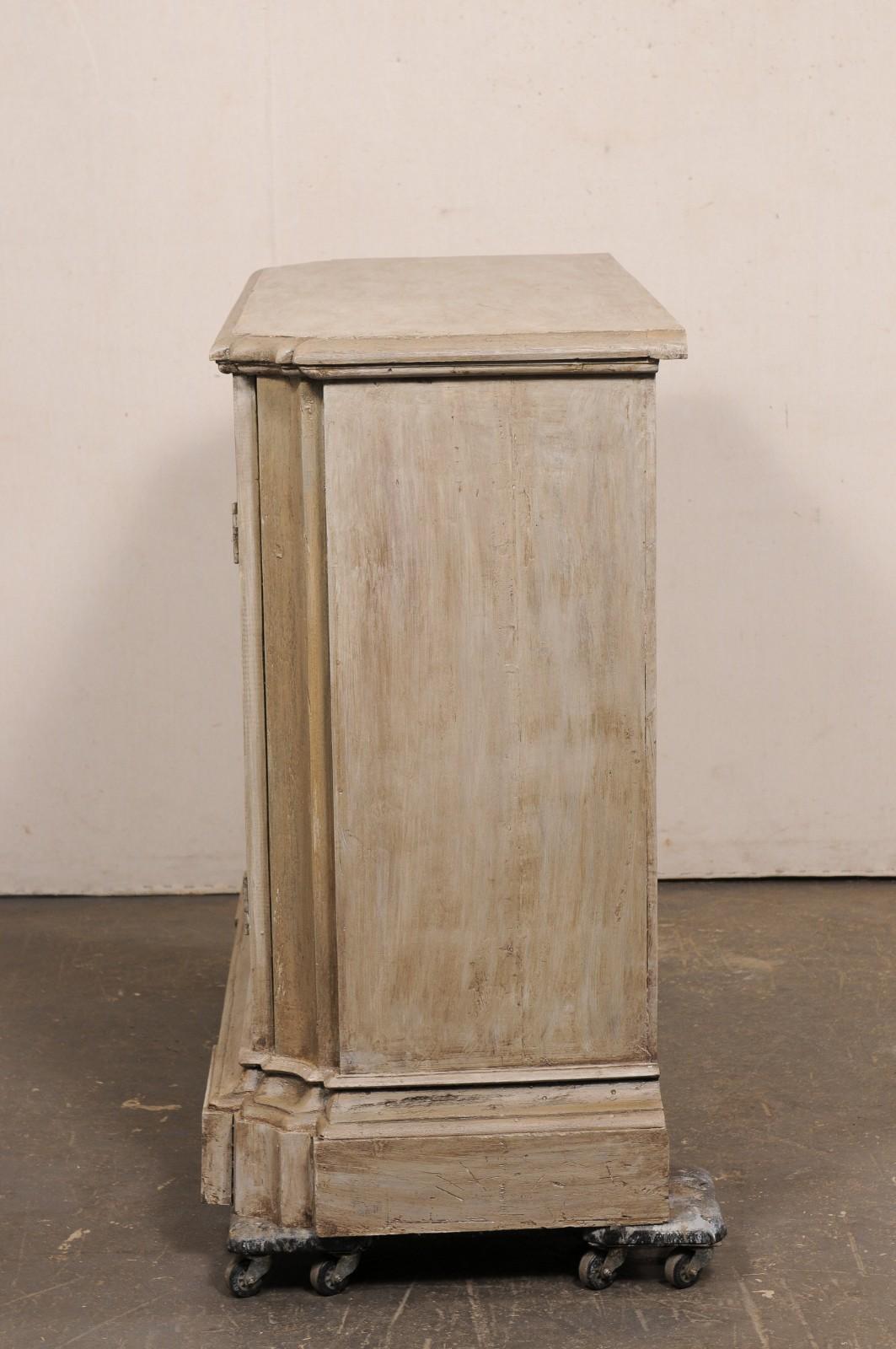 Italian-Style Carved Wood Credenza Cabinet w/Custom Finish For Sale 5