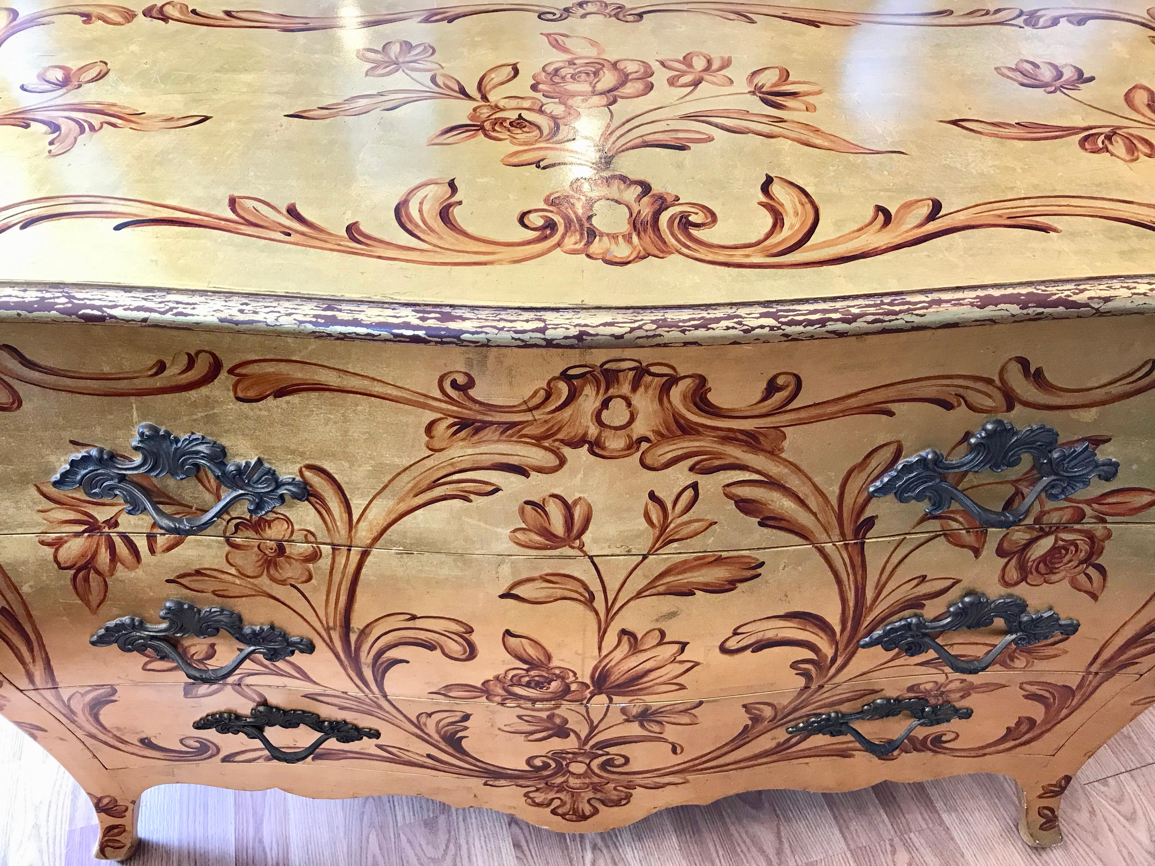 Italian Style Gilt Bombe' Commode In Good Condition In West Palm Beach, FL