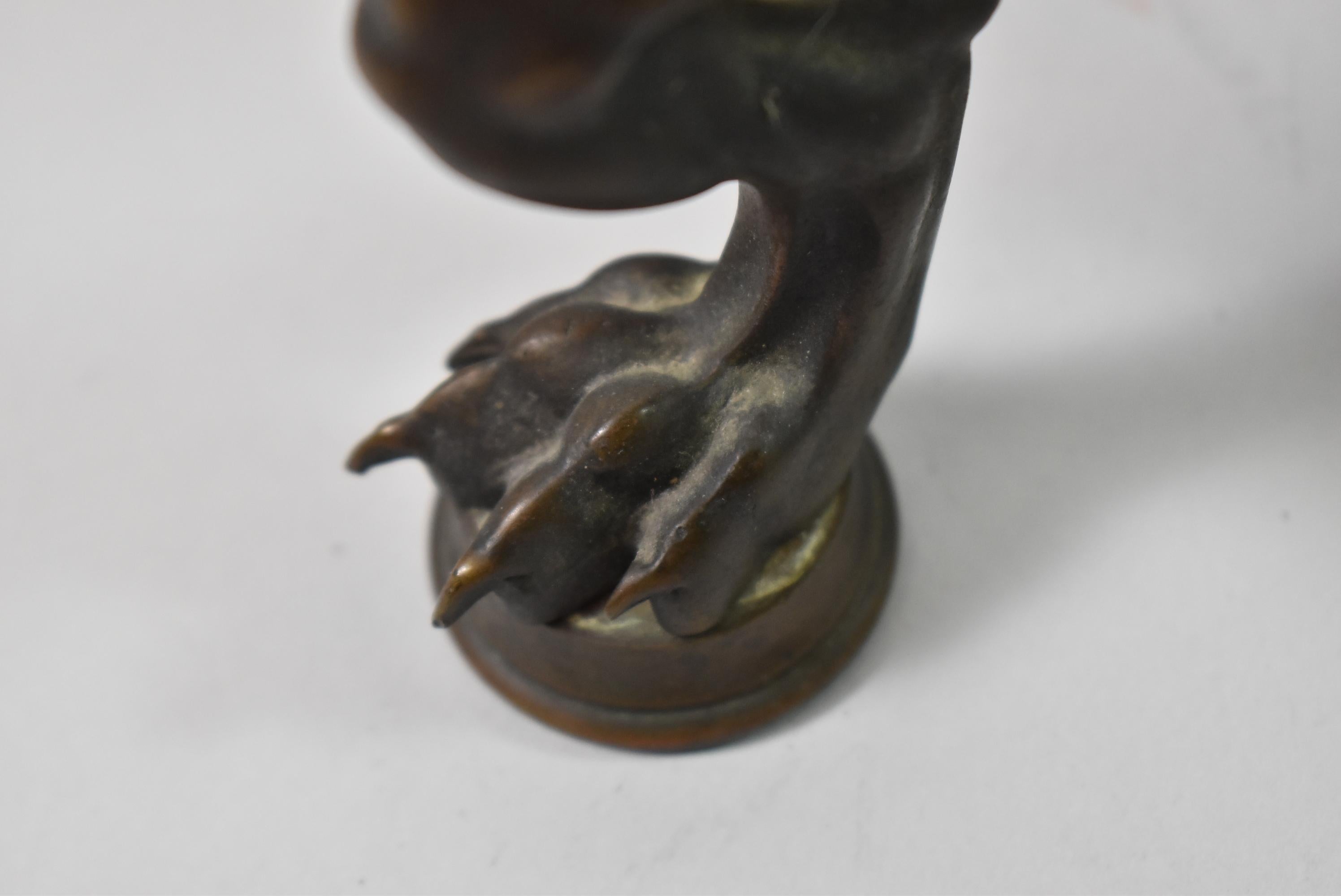 20th Century Italian Style Neo Classical Bronze Table Lamp Figural Base Paw Feet For Sale
