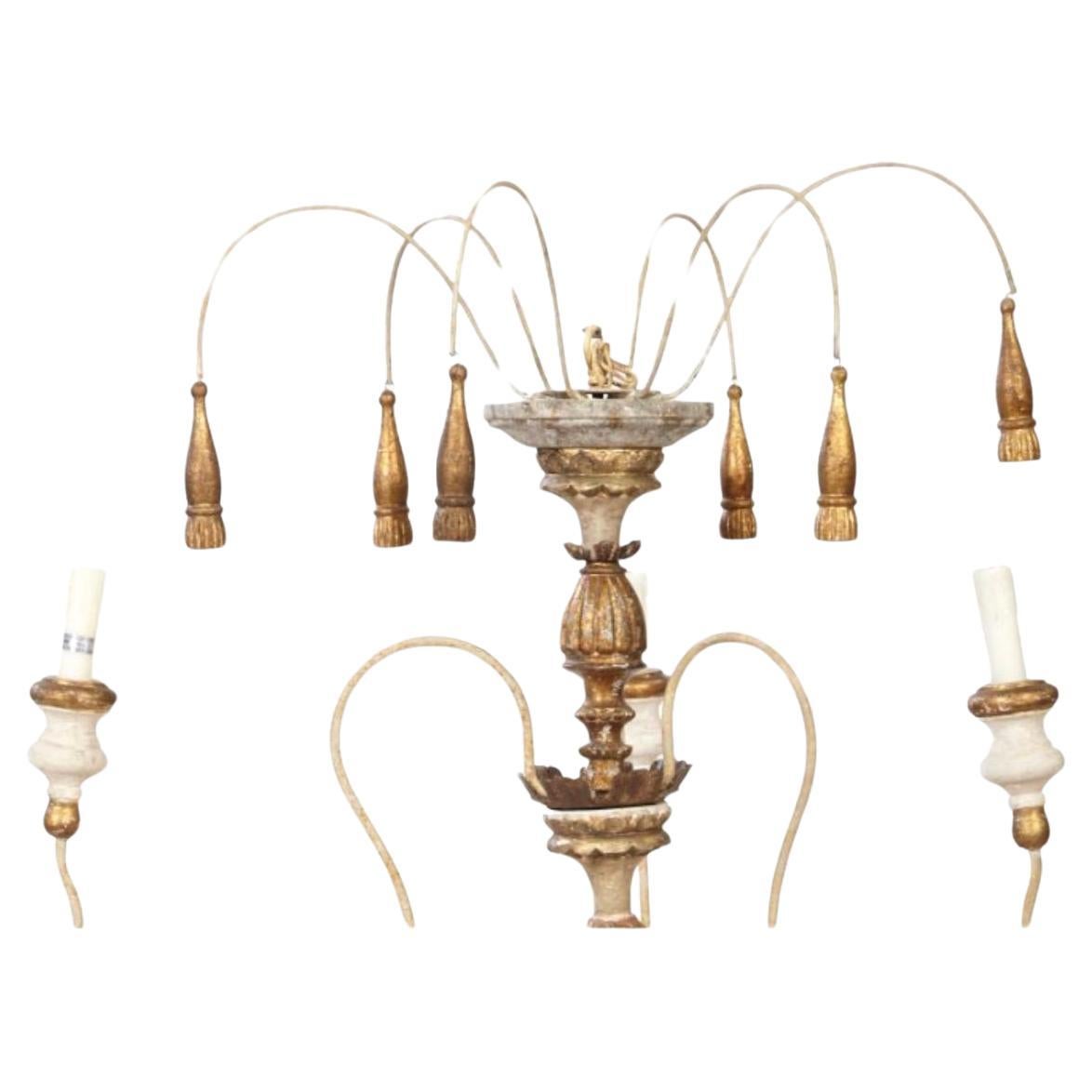 Polychromé Lustre à neuf lumières de style italien en bois polychromé et fer en vente