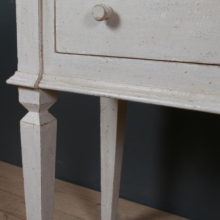 Italian Style Serving/Console Table In Good Condition For Sale In Leamington Spa, Warwickshire
