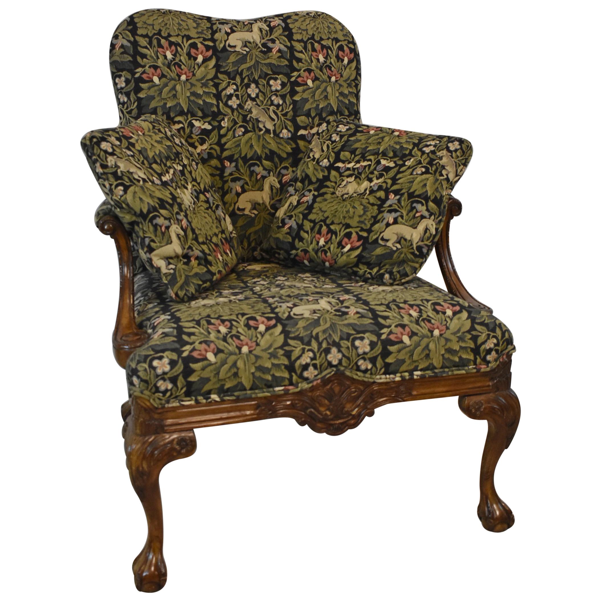 Italian Style Sherrill Furniture Carved Armchair with Tapestry Upholstery For Sale