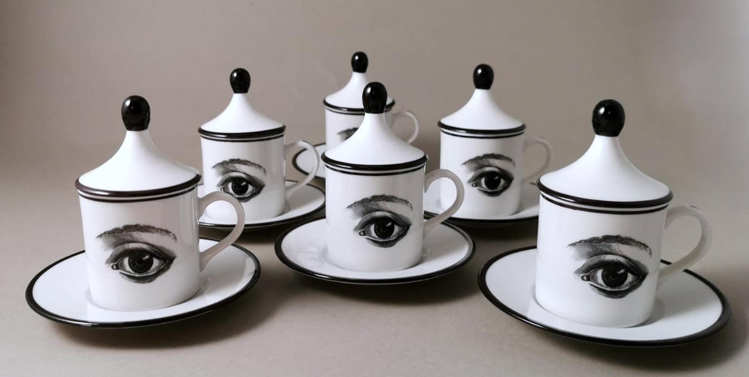Coupes « Espresso » en porcelaine blanche de style italien avec décoration en céramique noire en vente 10