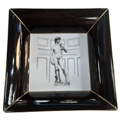 Italian Style White Porcelain Valet Tray Ashtray With Decorative Motifs 24K Gold