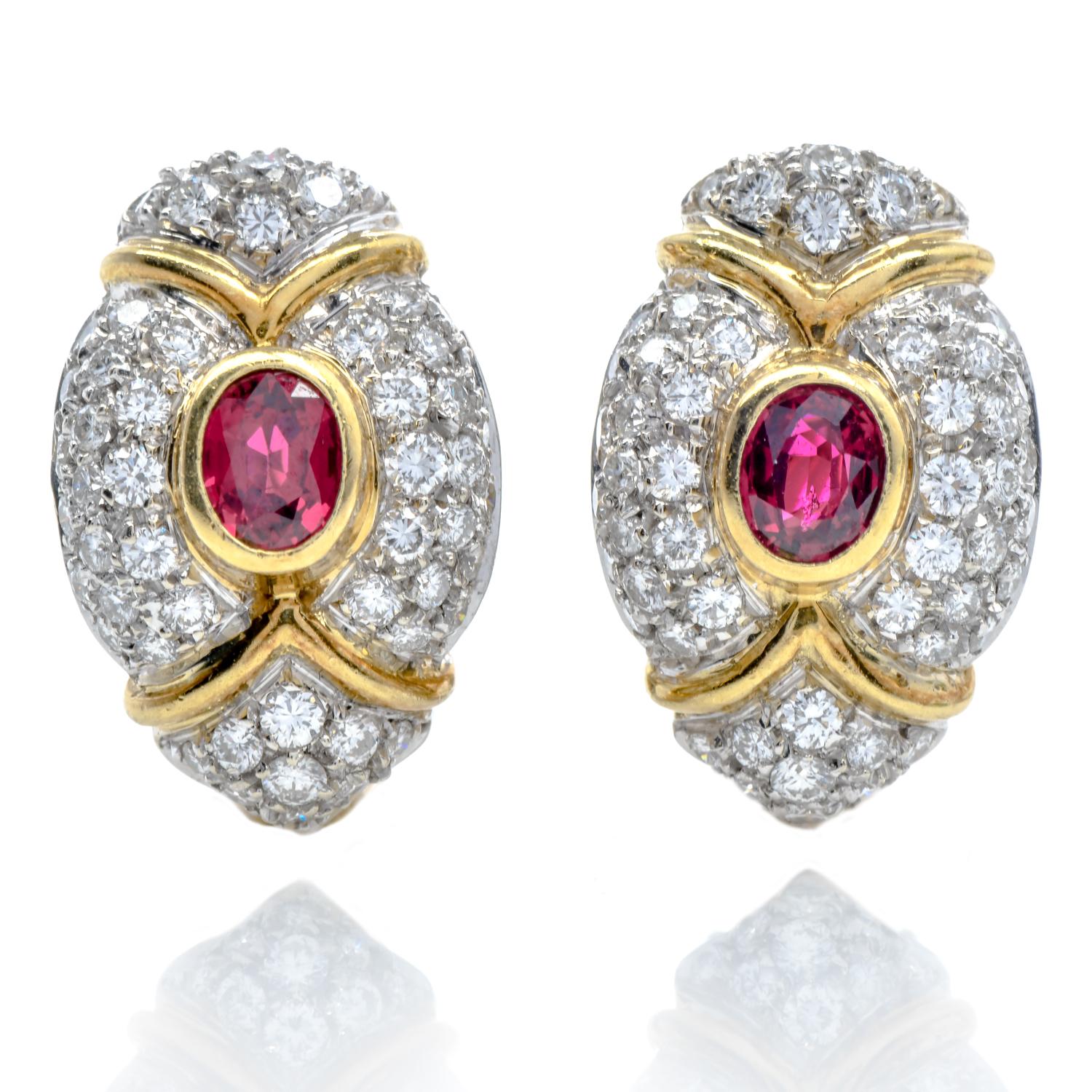 Italienische Suite Diamant-Rubin-Ohrringe aus 18 Karat Gold mit Ringkragen-Halskette, Set (Ovalschliff)