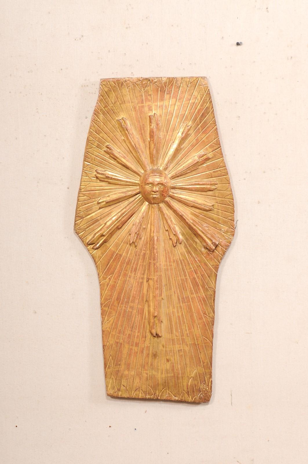 Italian Sun in Splendor Carved-Wood Wall Plaque w/Original Finish, 19th Century In Good Condition For Sale In Atlanta, GA