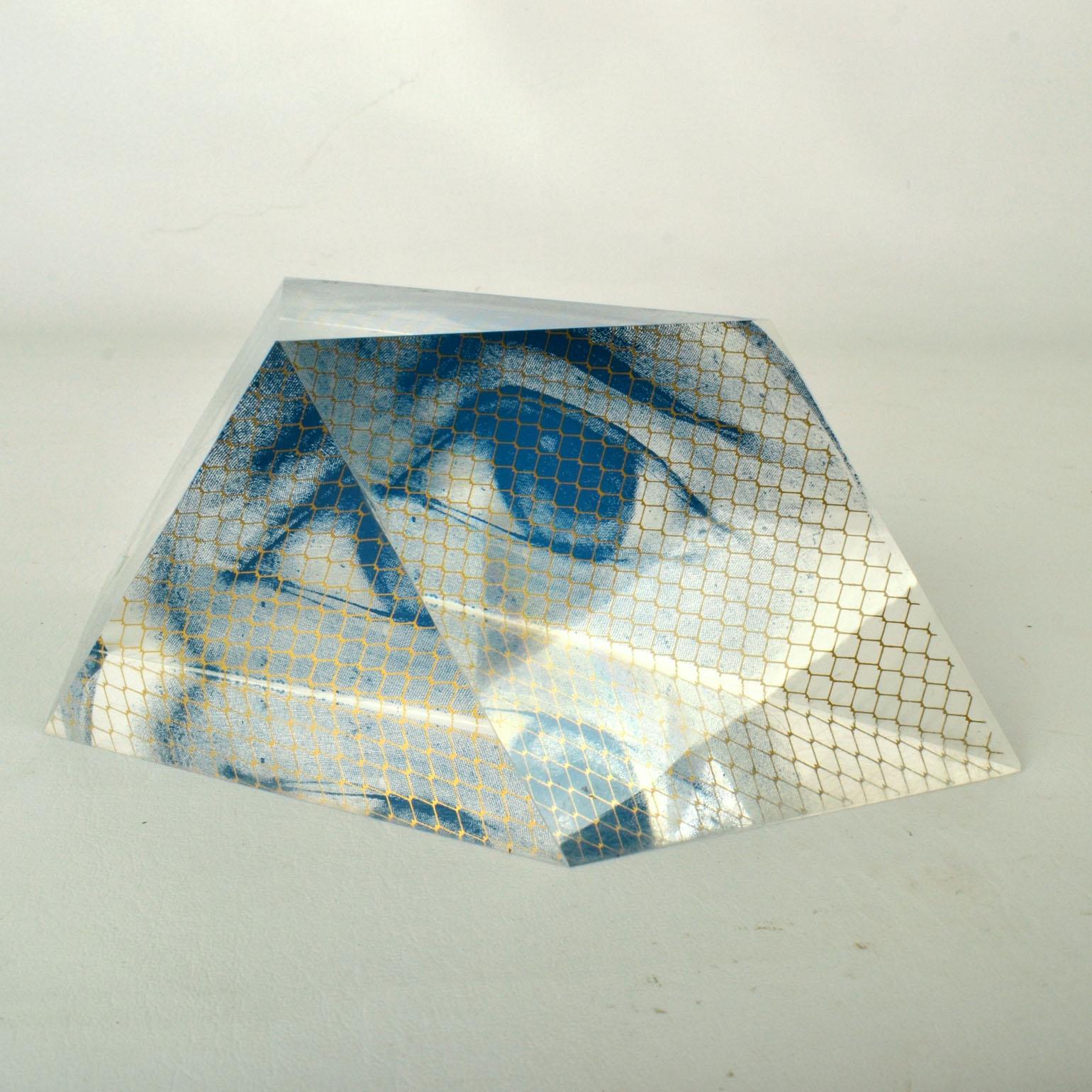 Italian Surrealist Paperweights with Eyes in Acrylic For Sale 3
