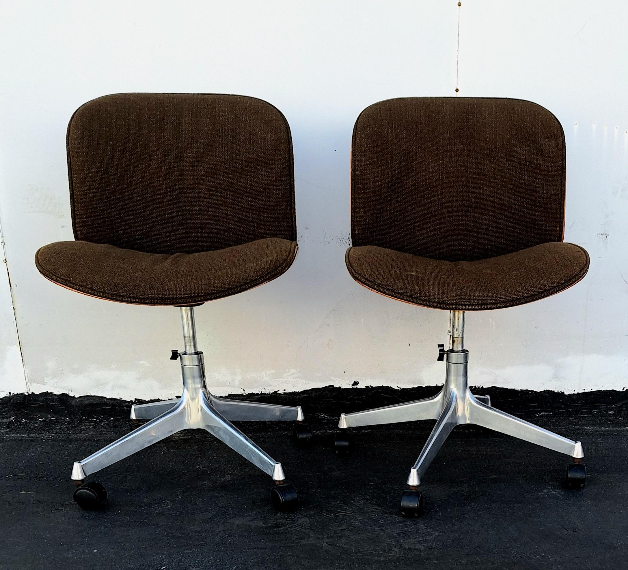 Italian Husband-and-wife team Ico and Luisa Parisi designed together and alongside each other in their studio La Ruota in Como, Italy. With a look that epitomized the modern Italian style of the 1950s, the pair created many classic pieces of design