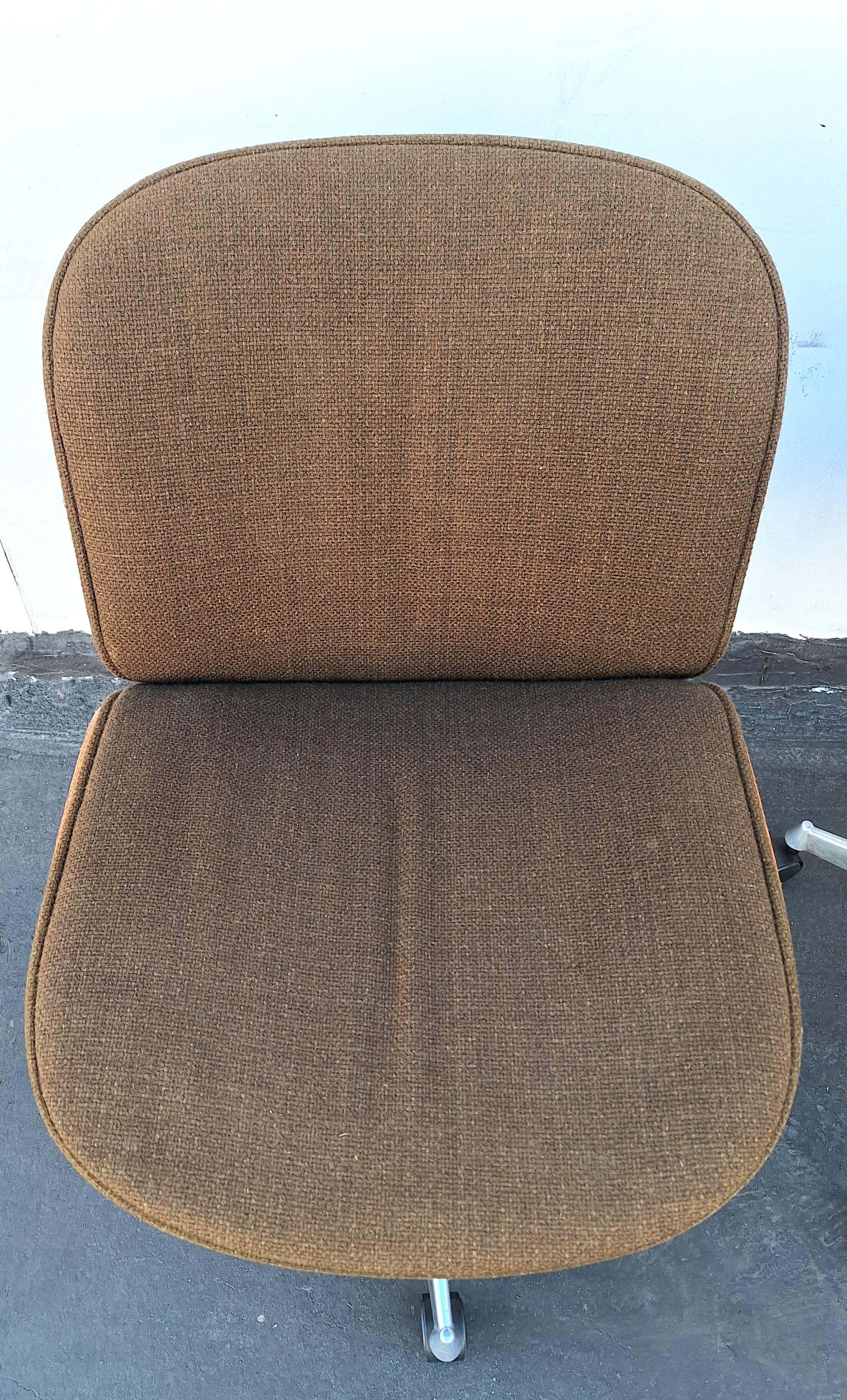 Italian Swivel  Chairs by Ico & Luisa Parisi for Mim, 1960 s For Sale 2