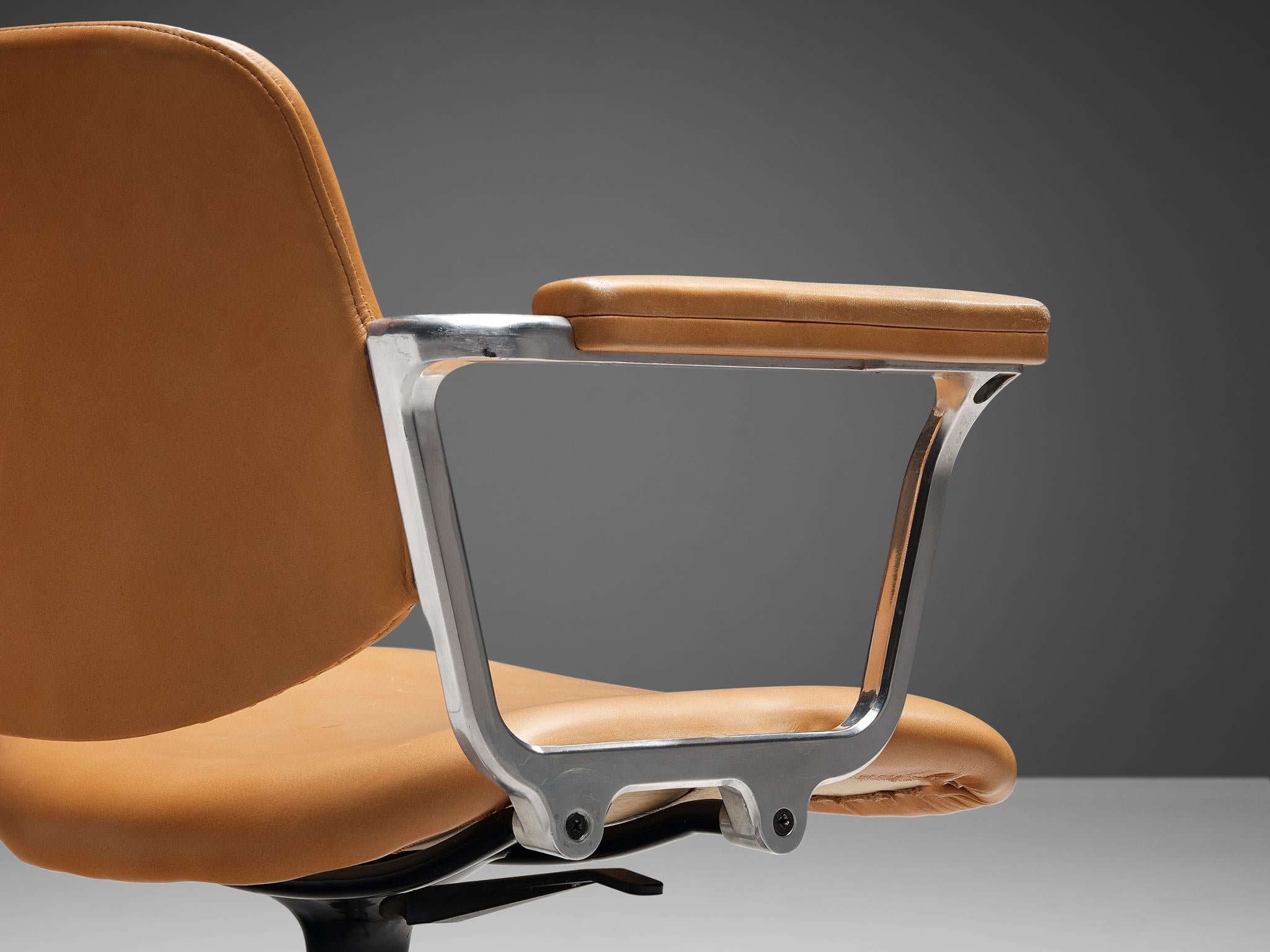 Mid-Century Modern Italian Swivel Desk Chair in Metal and Camel Leather 