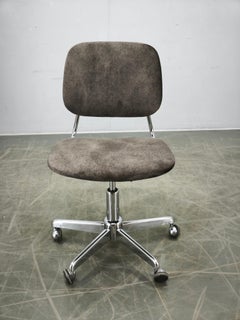 Italian Swivel Office Chair with Chrome Base, 1970s