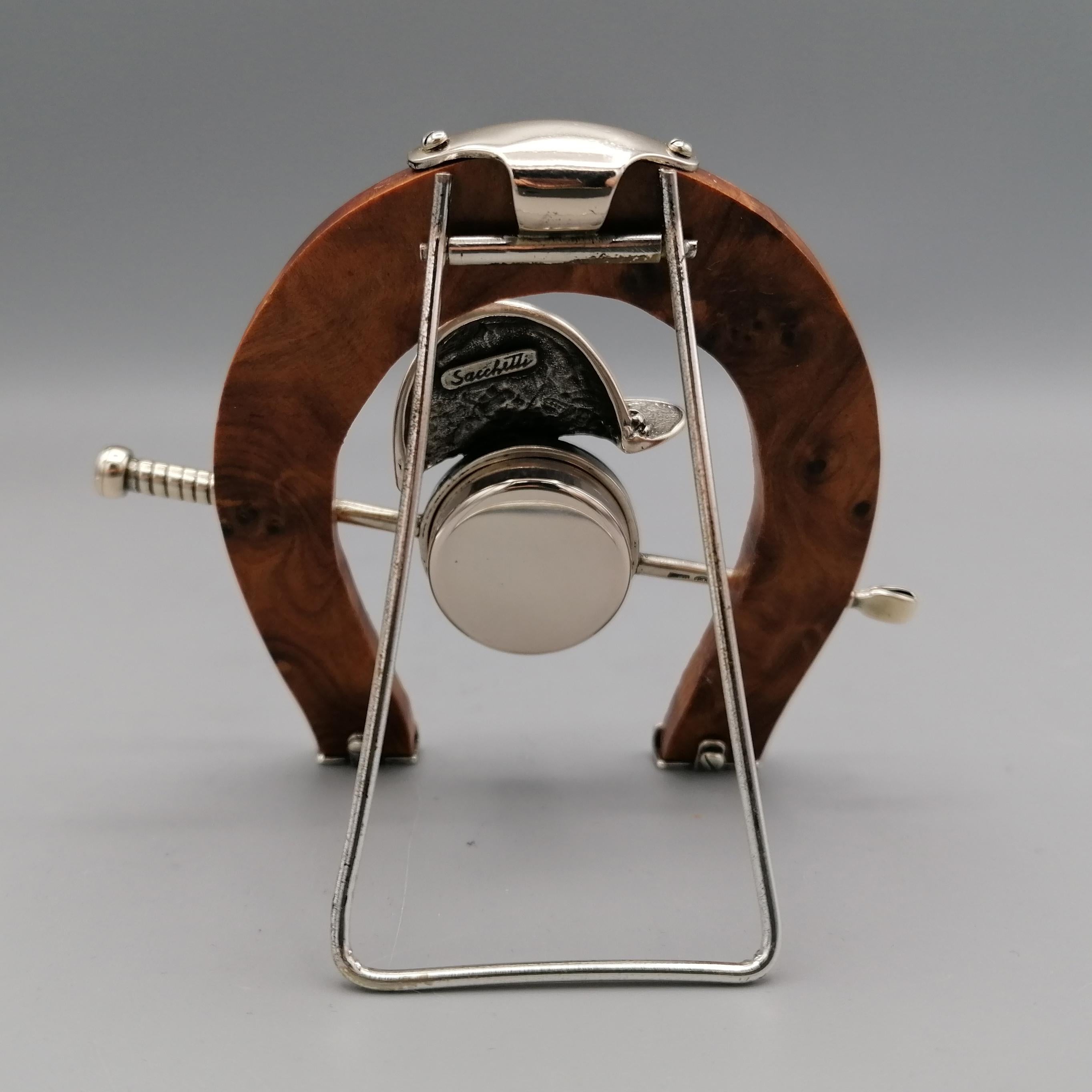 Fin du 20e siècle Horloge de table italienne en argent et bois 800 représentant un équipement de jeu de polo en vente