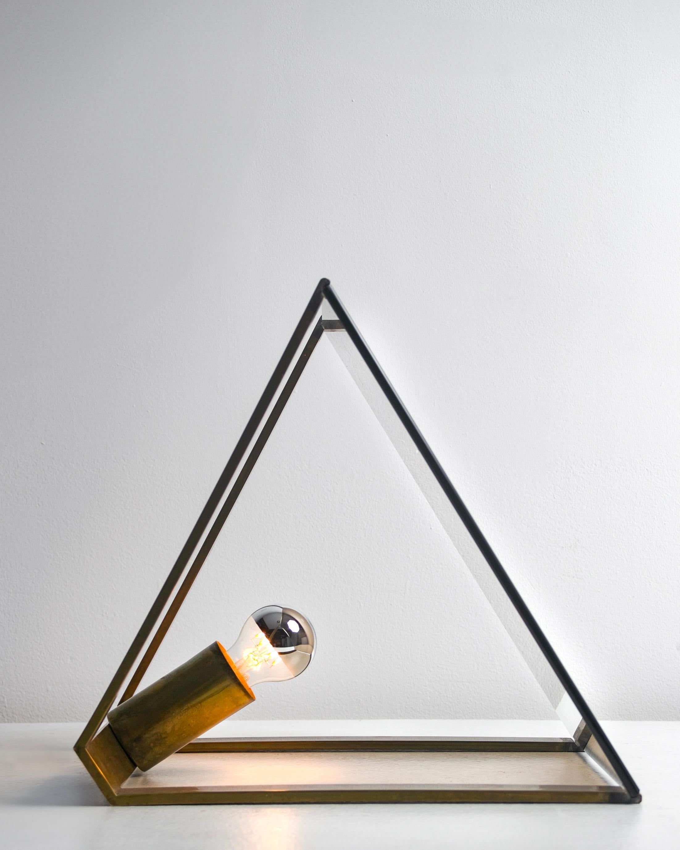 Milieu du XXe siècle Lampe de table italienne attribuée à Fontana Arte  en vente