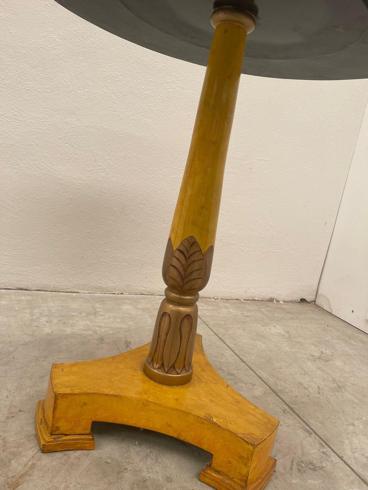 Late 20th Century Italian Table Glossy with Flowers For Sale