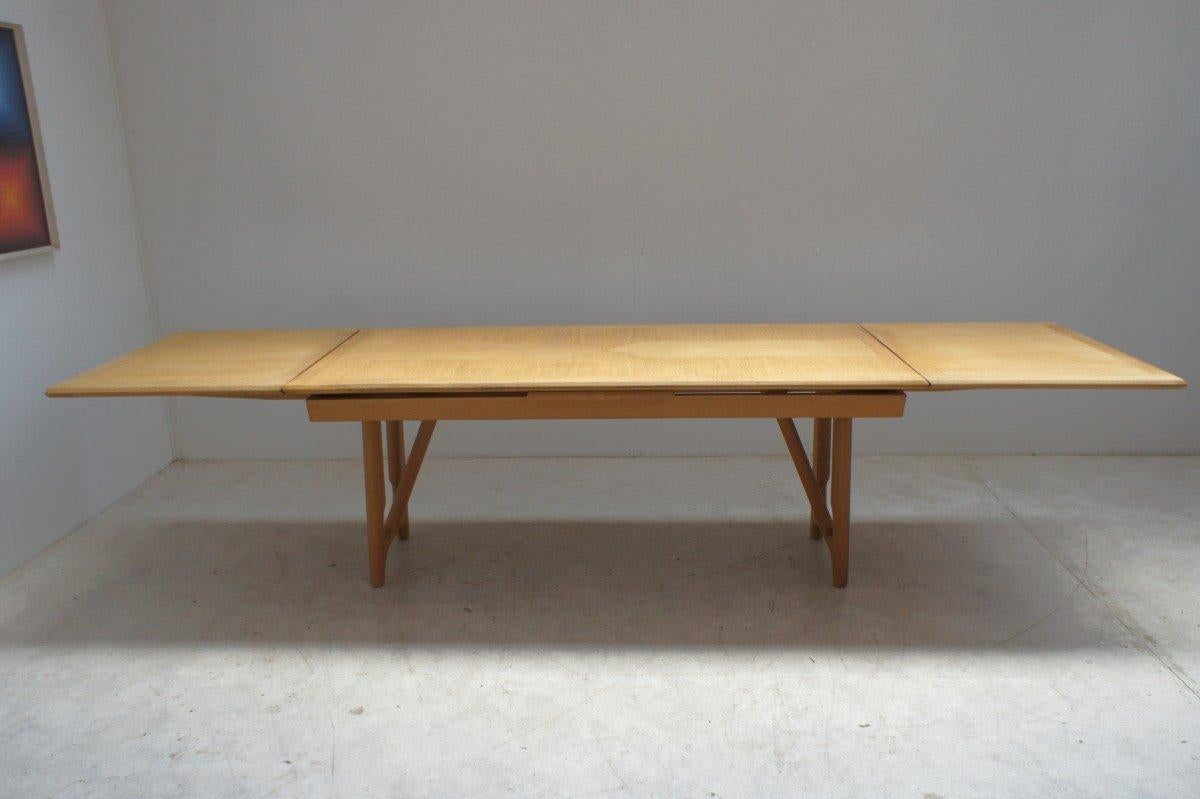 Italian Table in Light Oak, Guillerme and Chambron 1