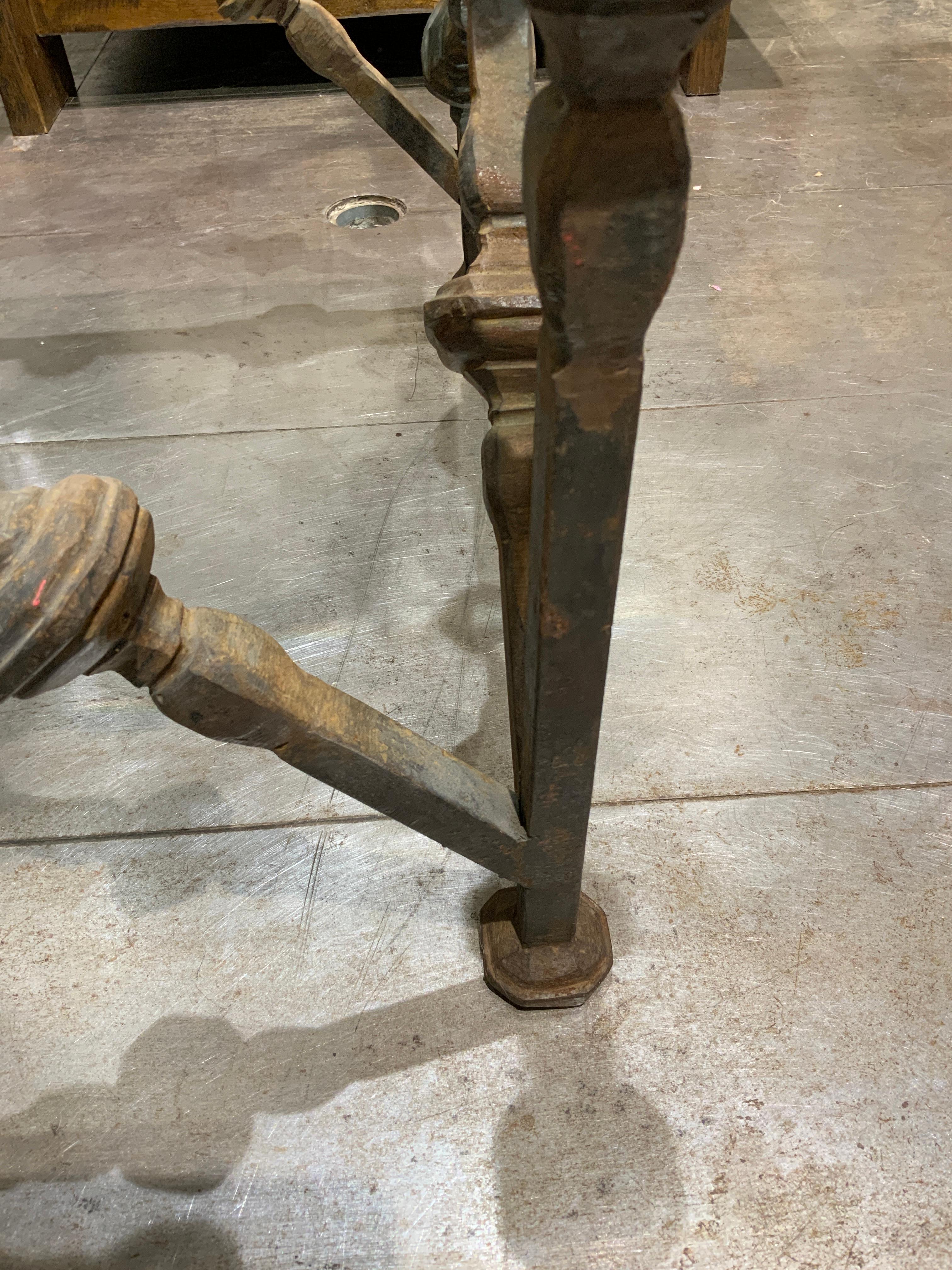 Italian table in solid iron and bronze heads Sicily circa 1950 In Good Condition For Sale In PARIS, FR