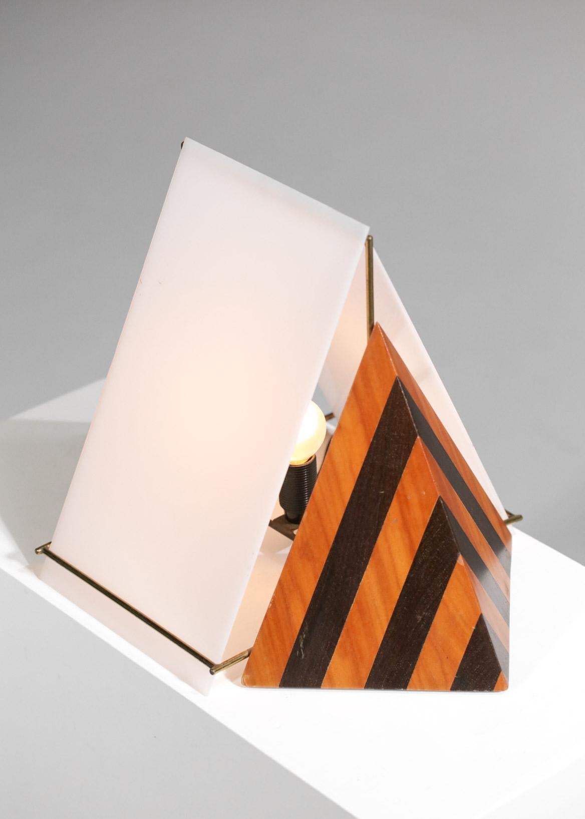 Italian Table Lamp 80s Pyramid Plexiglass and Wood Style Tobia Scarpa G168 7