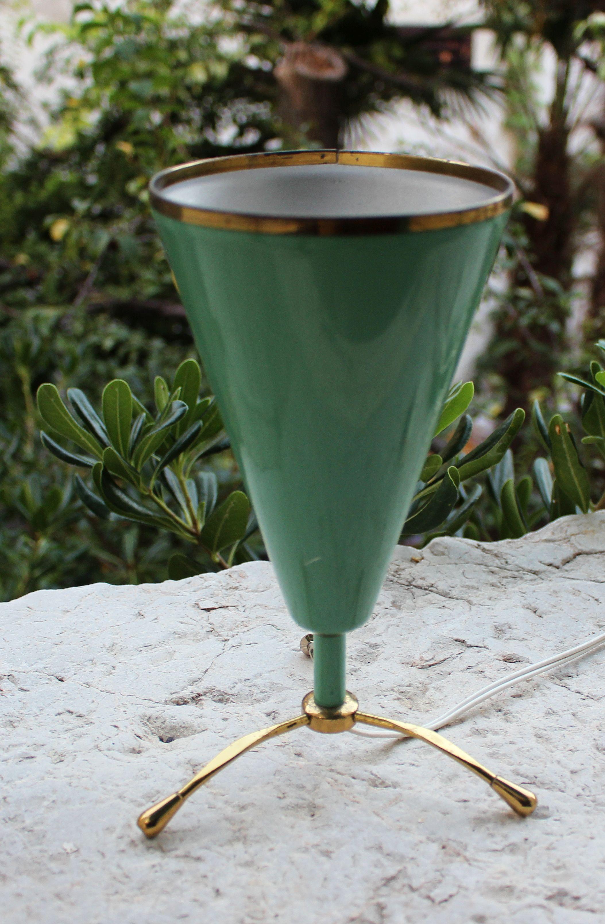 Mid-Century Modern Lampe de table italienne dans le style de Stilnovo en vente