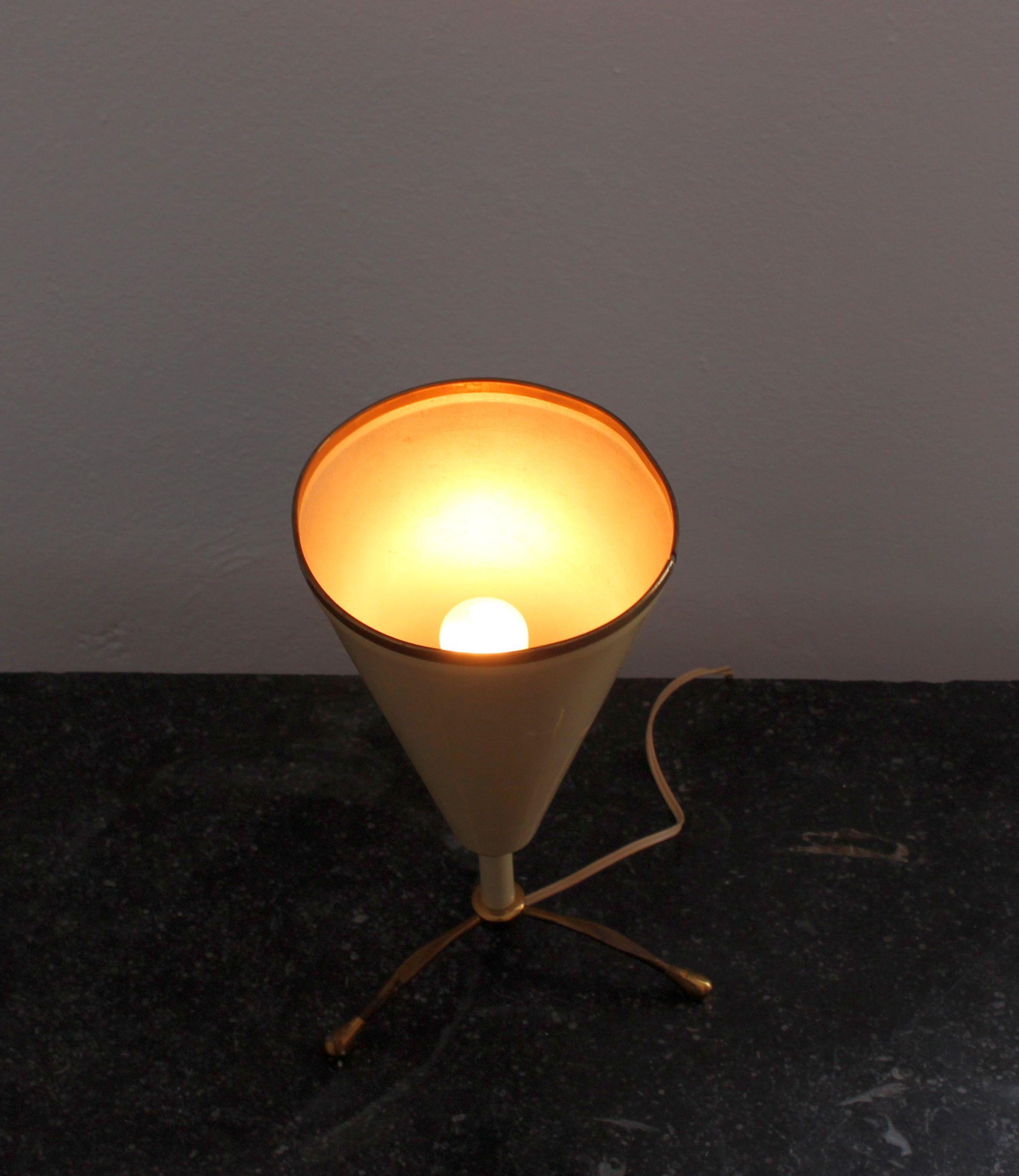Mid-20th Century Italian Table Lamp in the Style of Stilnovo