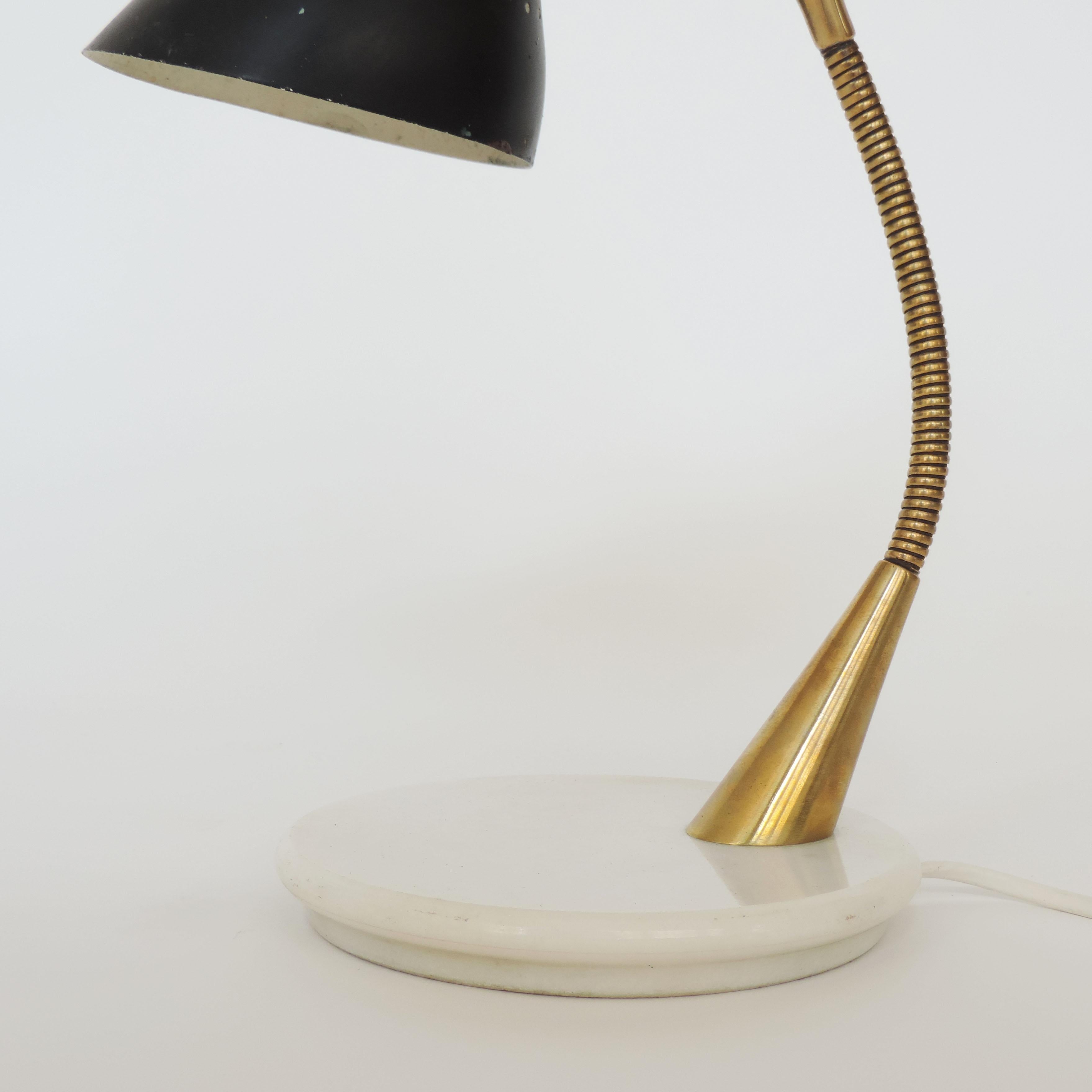 Lampe de bureau italienne par Lumen, Italie, années 1950 Bon état - En vente à Milan, IT