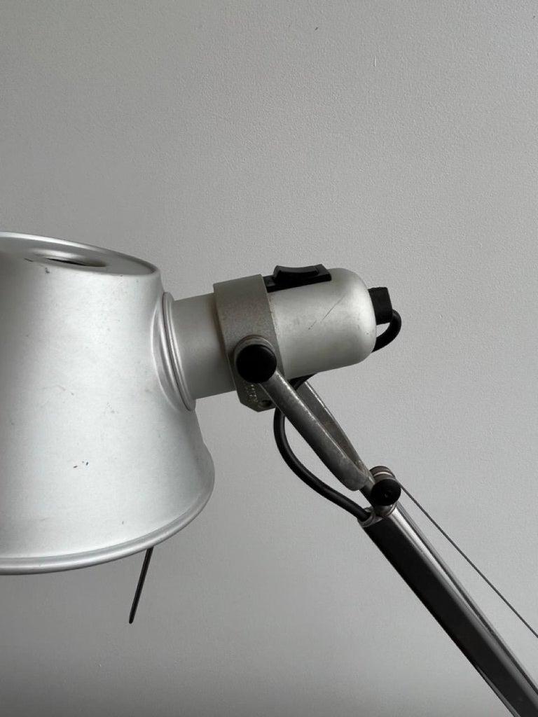 Mid-Century Modern Italian Table Lamp by Michele De Lucchi & Gallardo Fassina for Artemide For Sale