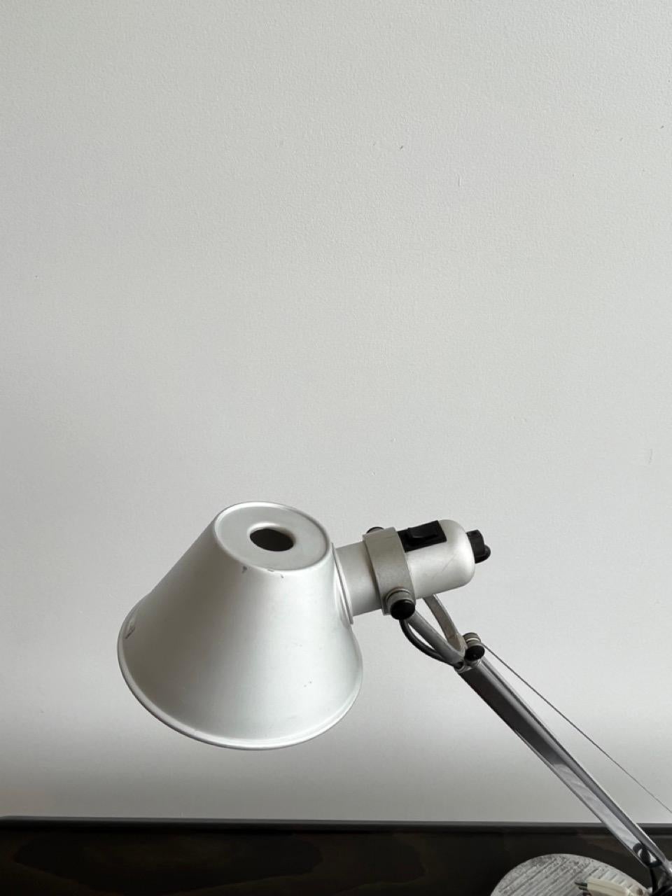 Italian Table Lamp by Michele De Lucchi & Gallardo Fassina for Artemide In Good Condition For Sale In Byron Bay, NSW