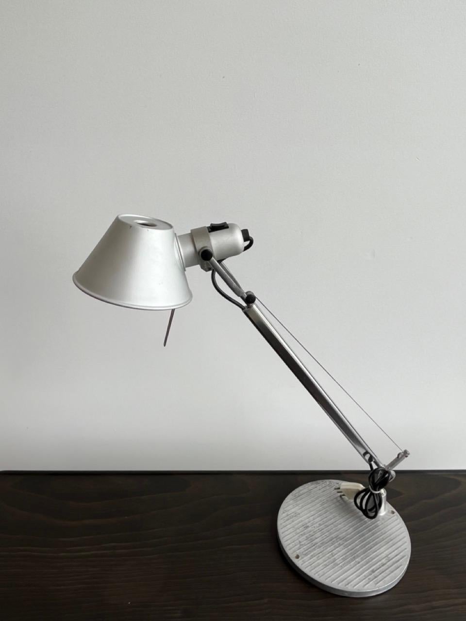 Fin du 20e siècle Lampe de bureau italienne par Michele De Lucchi & Gallardo Fassina pour Artemide en vente