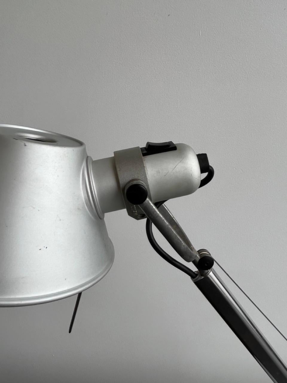 Metal Italian Table Lamp by Michele De Lucchi & Gallardo Fassina for Artemide For Sale