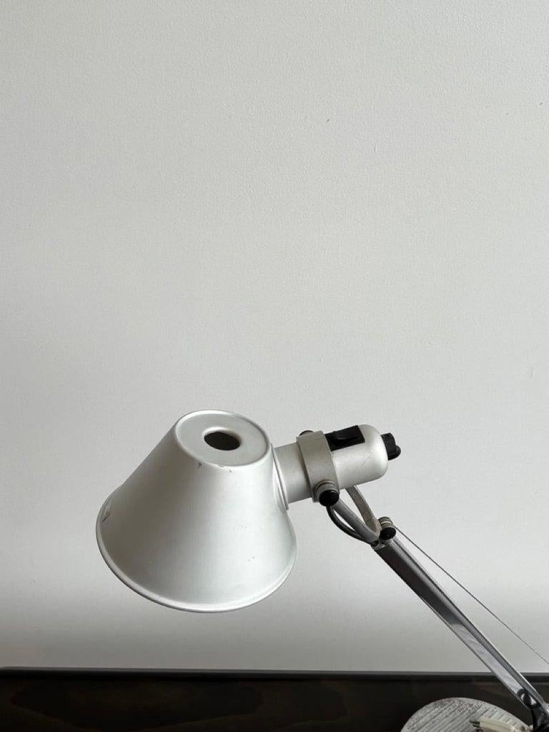 Metal Italian Table Lamp by Michele De Lucchi & Gallardo Fassina for Artemide For Sale