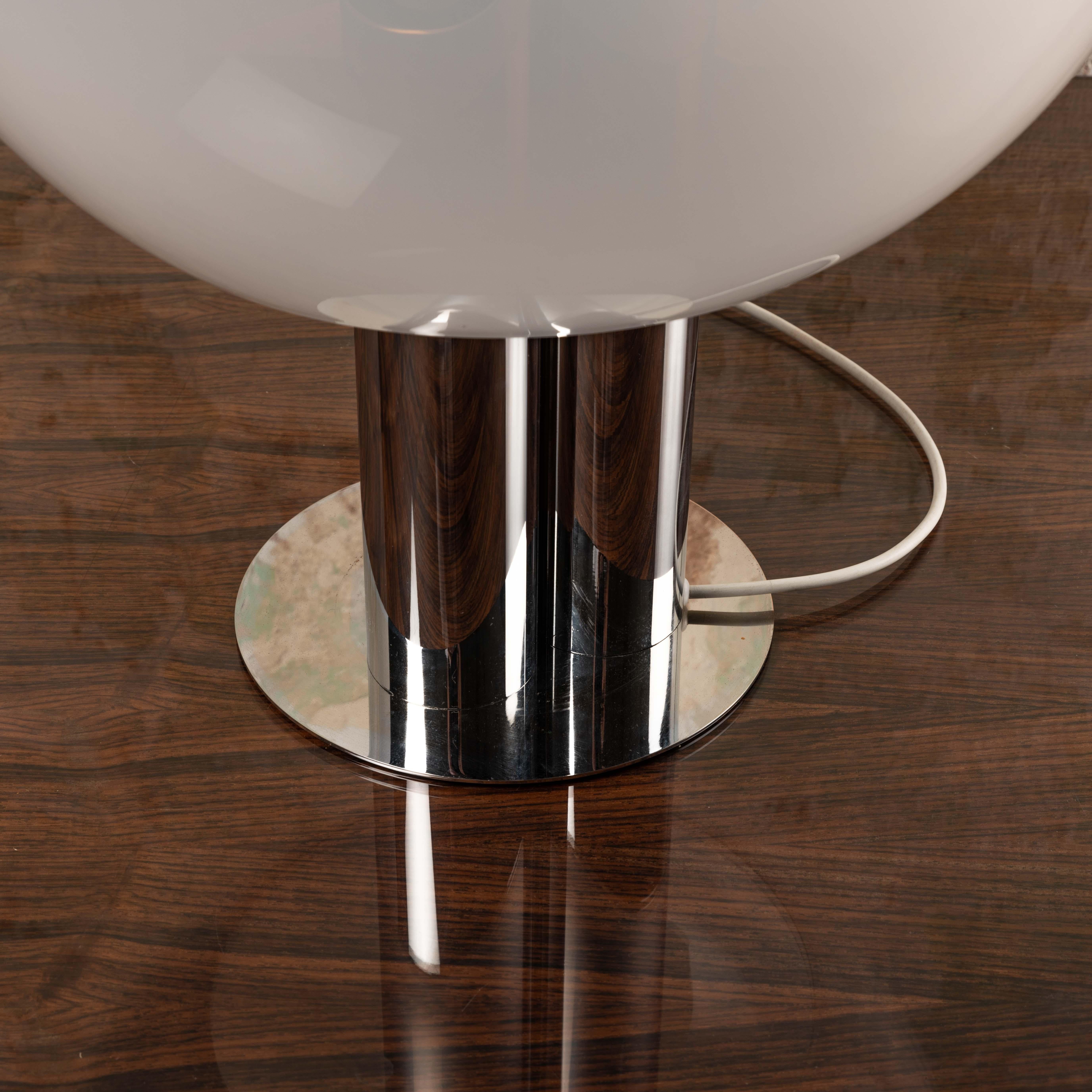Lampe de table italienne de Selenova en métal chromé et verre, années 1970 en vente 3