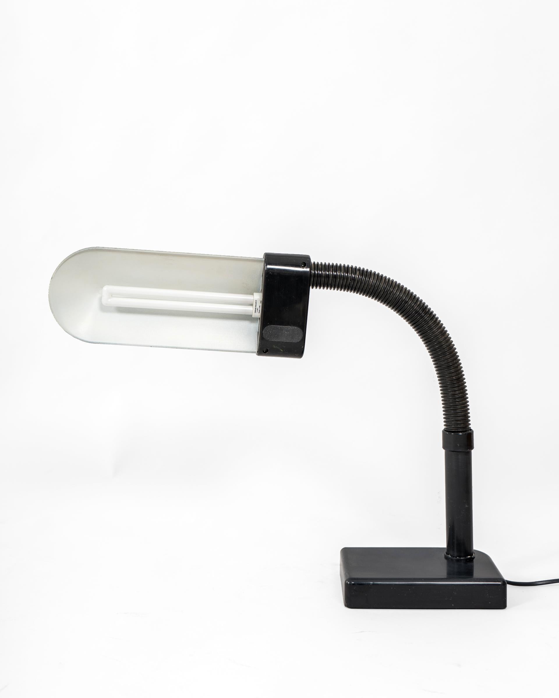 sylvania desk lamp