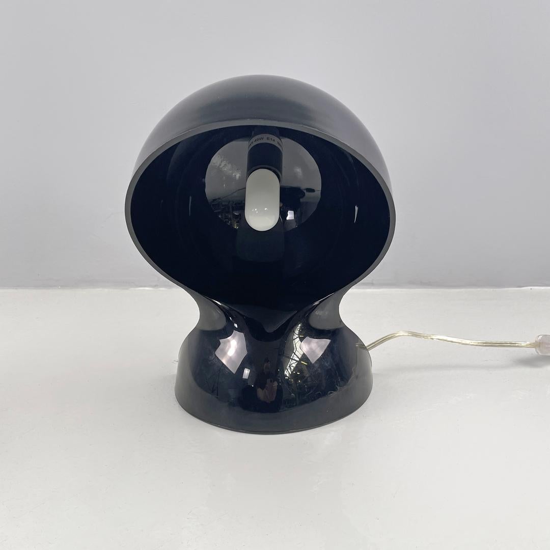 Italian table lamp Dalù in black plastic by Vico Magistretti for Artemide, 1960s 3