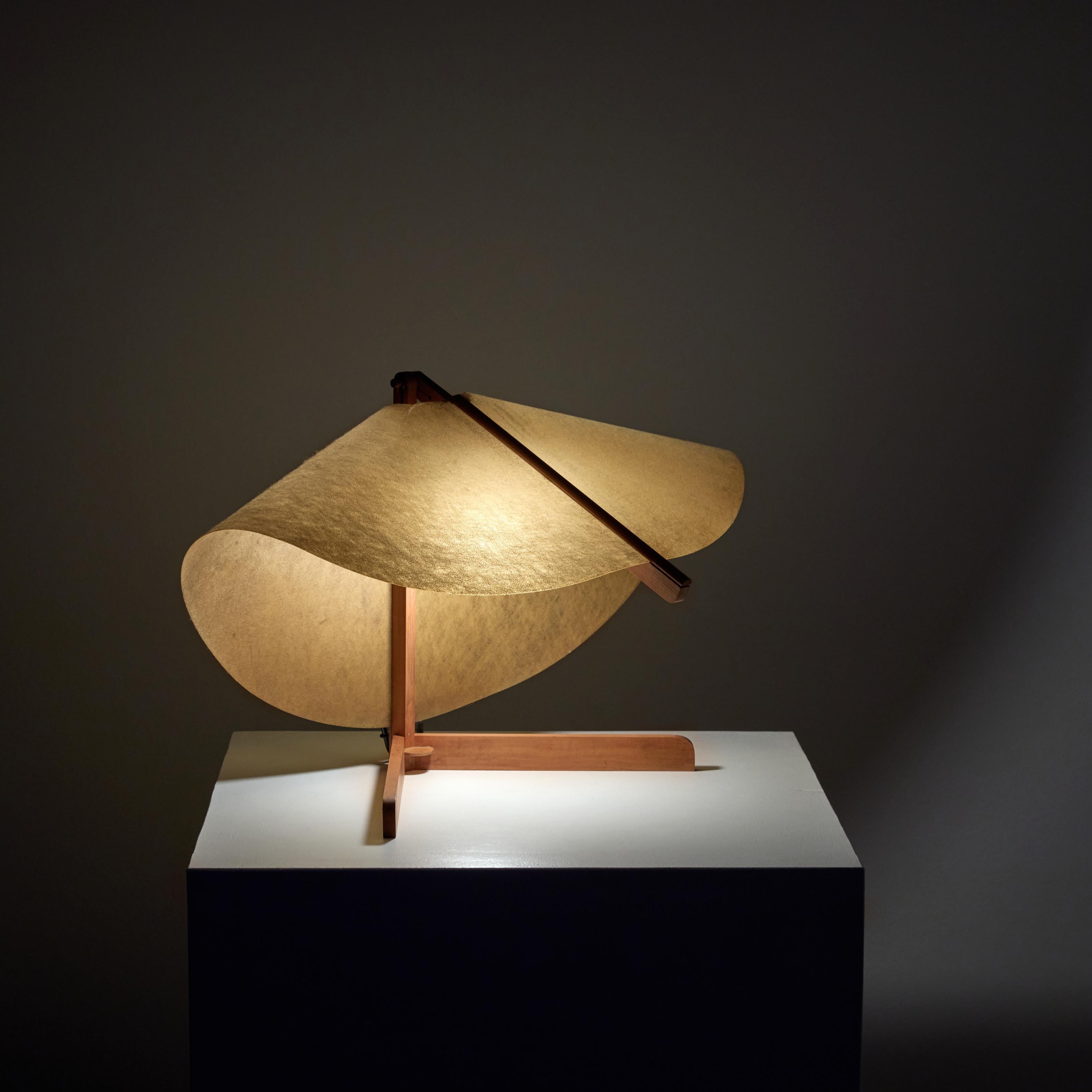 Spun Italian Table Lamp For Sale