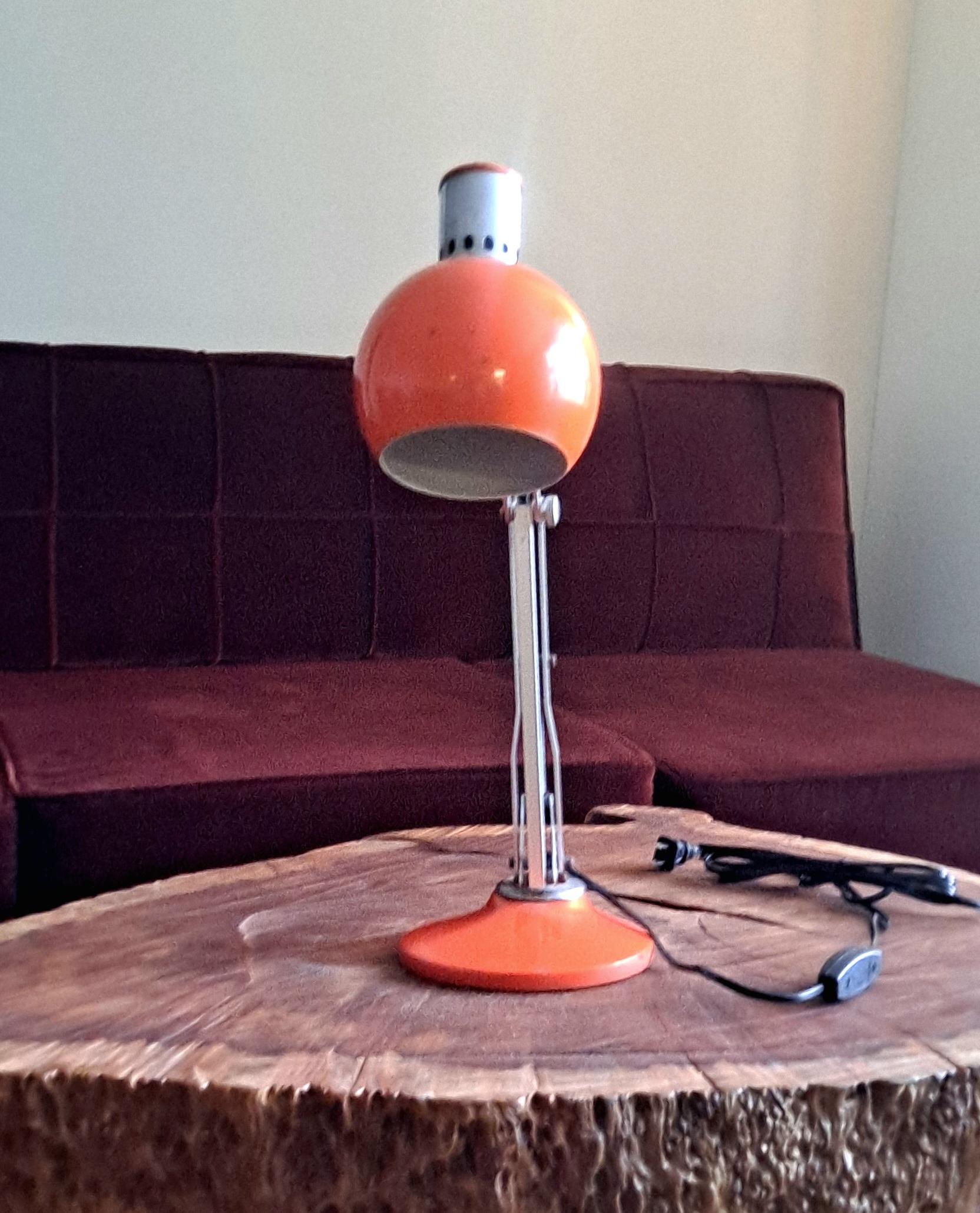 Mid-Century Modern Italian Table Lamp  For Sale