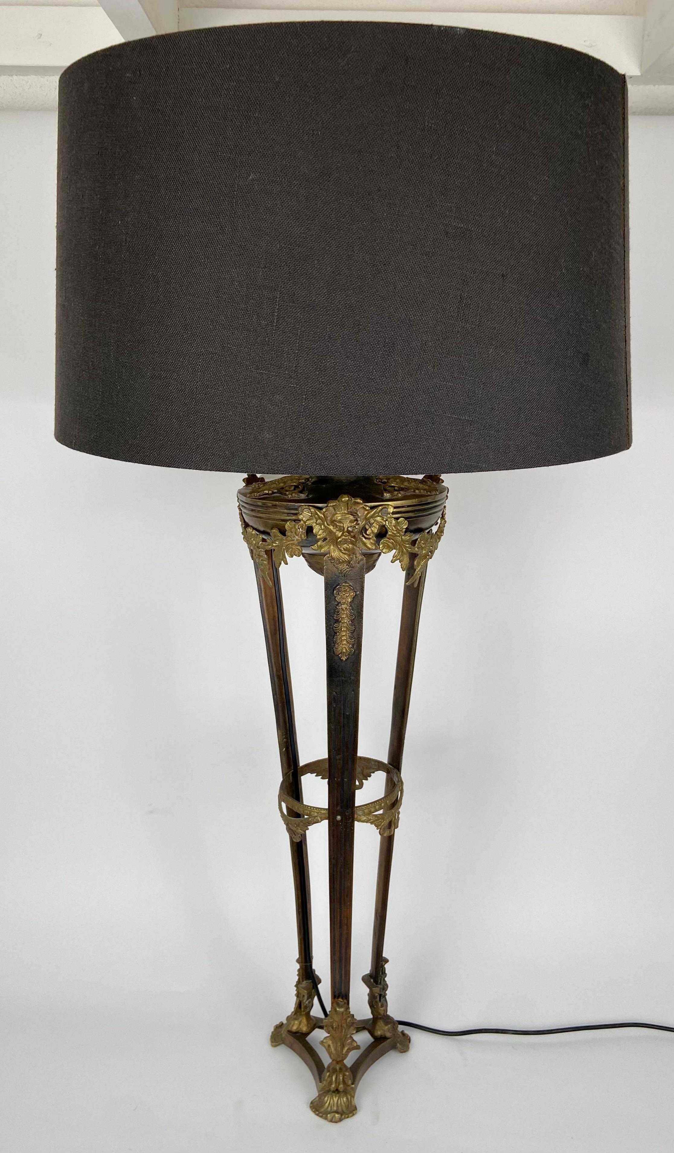 Hand-Crafted Italian table lamp. For Sale