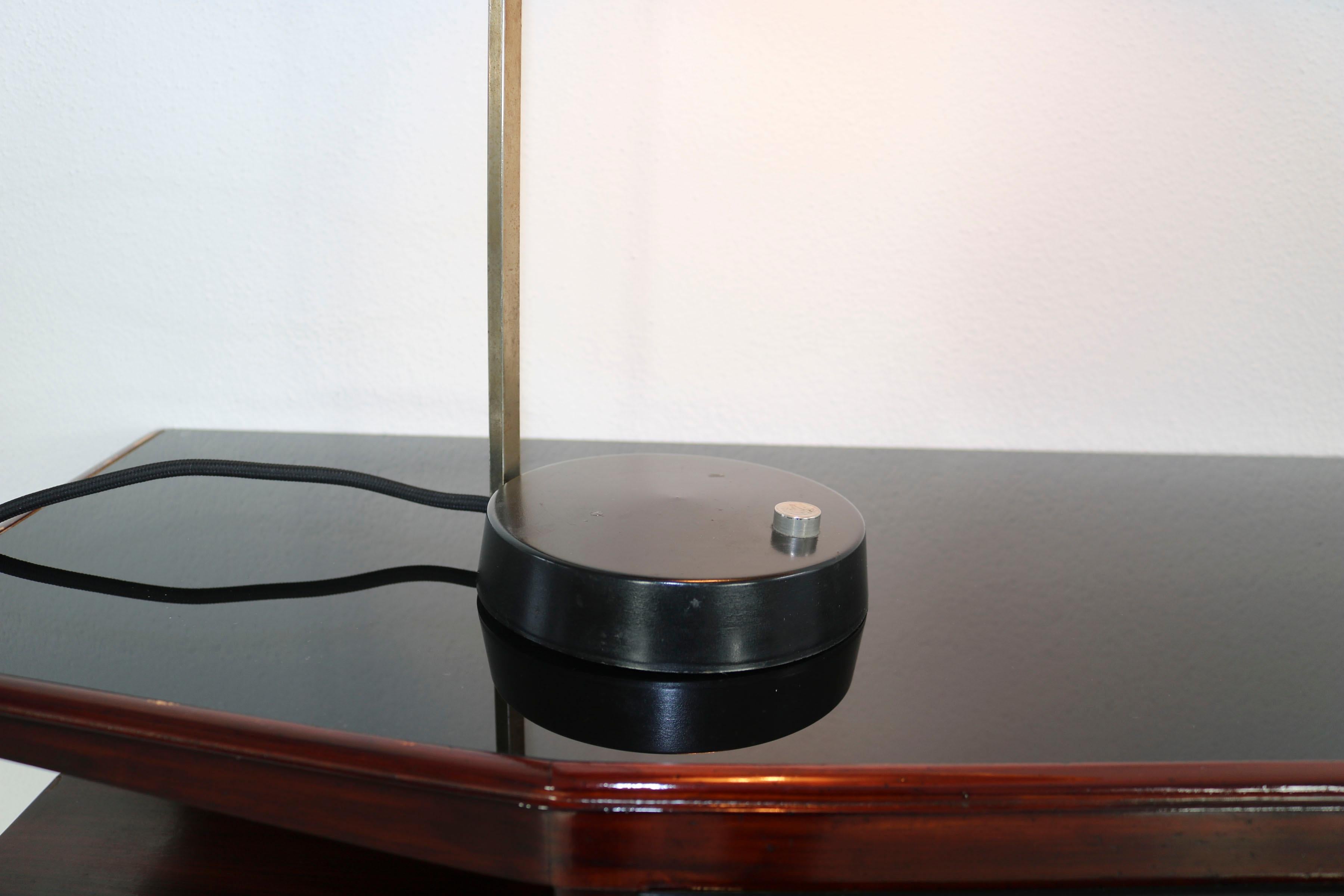 Mid-Century Modern Lampe de table italienne des années 1950 en vente