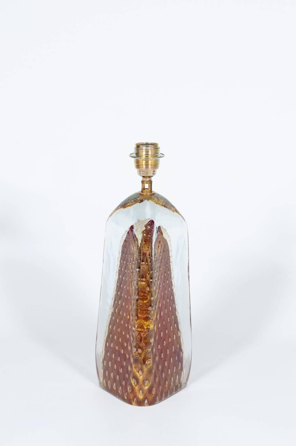 Fait main Paire de lampes de table en verre de Murano, années 1990 - Gold Submerged & Ruby Radiance 20th en vente