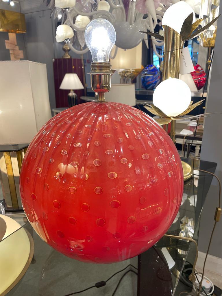Late 20th Century Italian Table Lamp in Coral Murano Glass For Sale