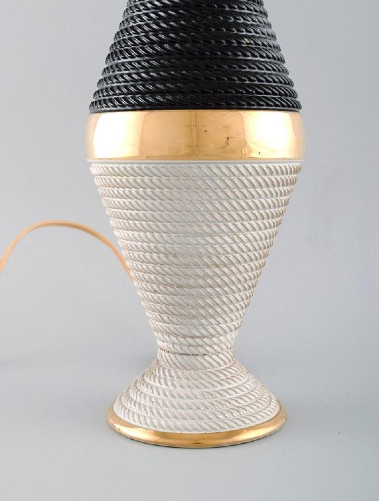 Italian Table Lamp in Glazed Ceramics with Gold Decoration and Rope Design In Excellent Condition For Sale In Copenhagen, DK