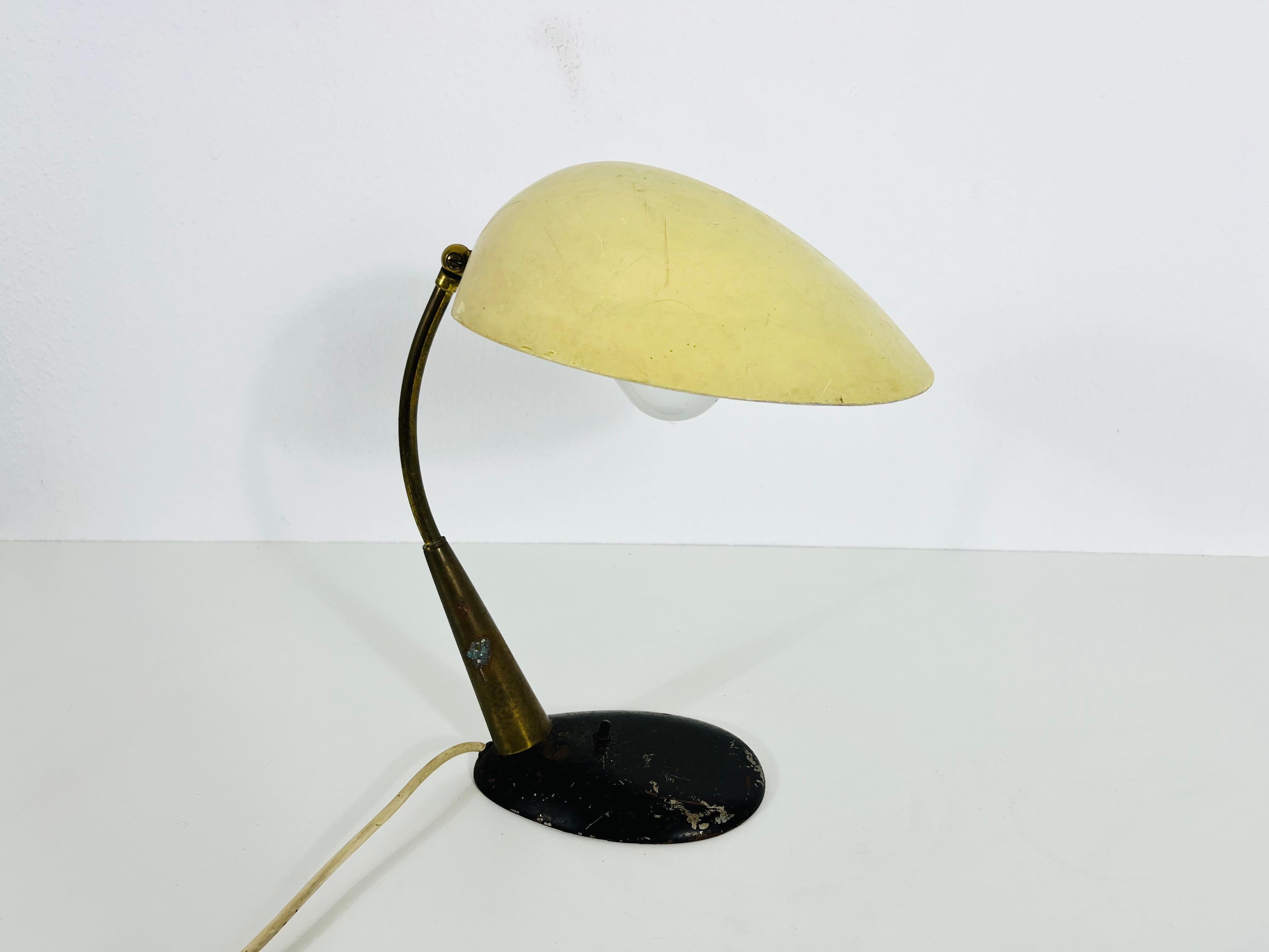 Lampe de table italienne dans le style de Stilnovo, années 1960, Italie Bon état - En vente à Hagenbach, DE