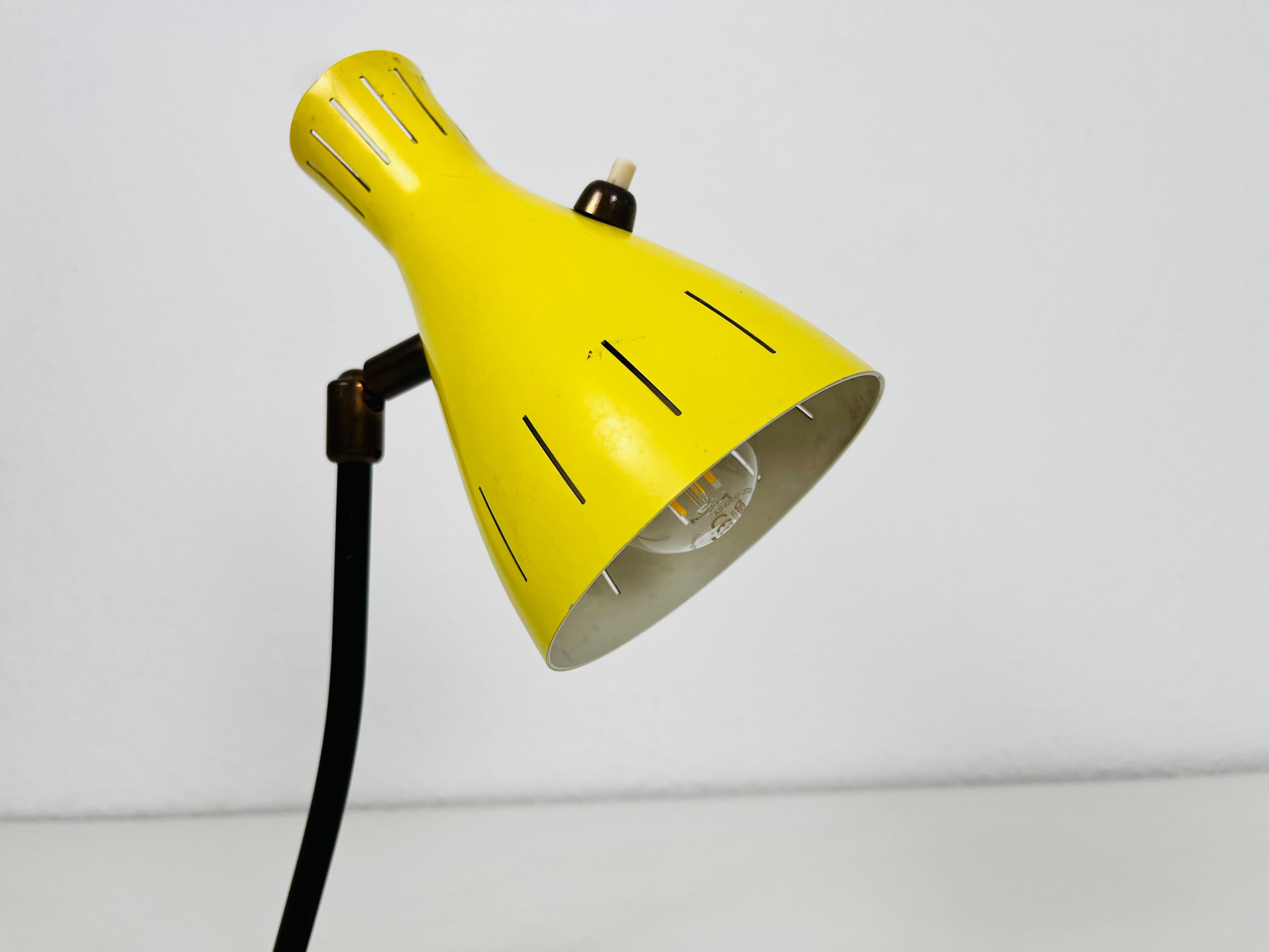 Metal Italian Table Lamp in the Style of Stilnovo, 1960s, Italy For Sale