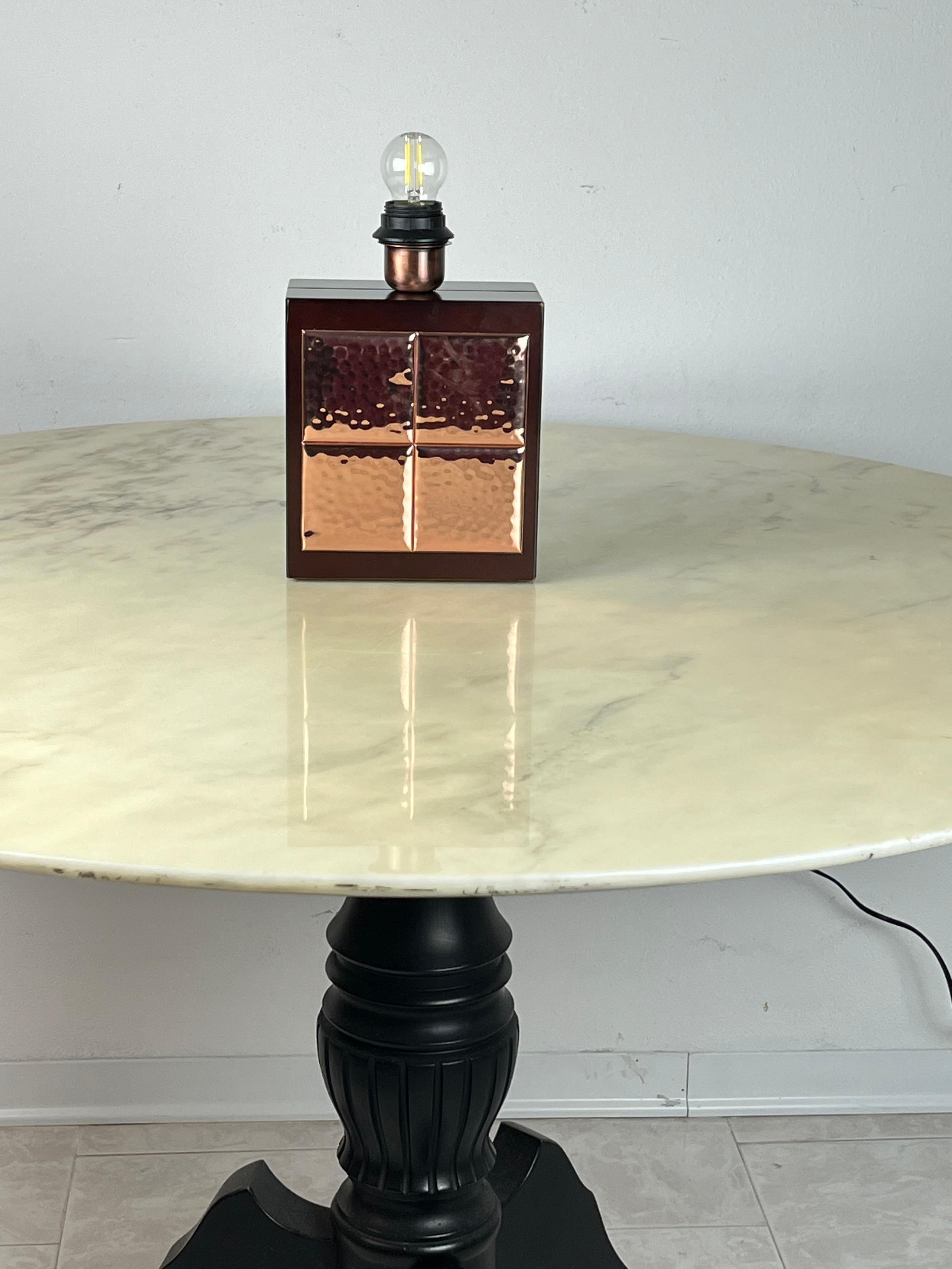 Late 20th Century Italian Table Lamp in Walnut and Copper, 1990s For Sale