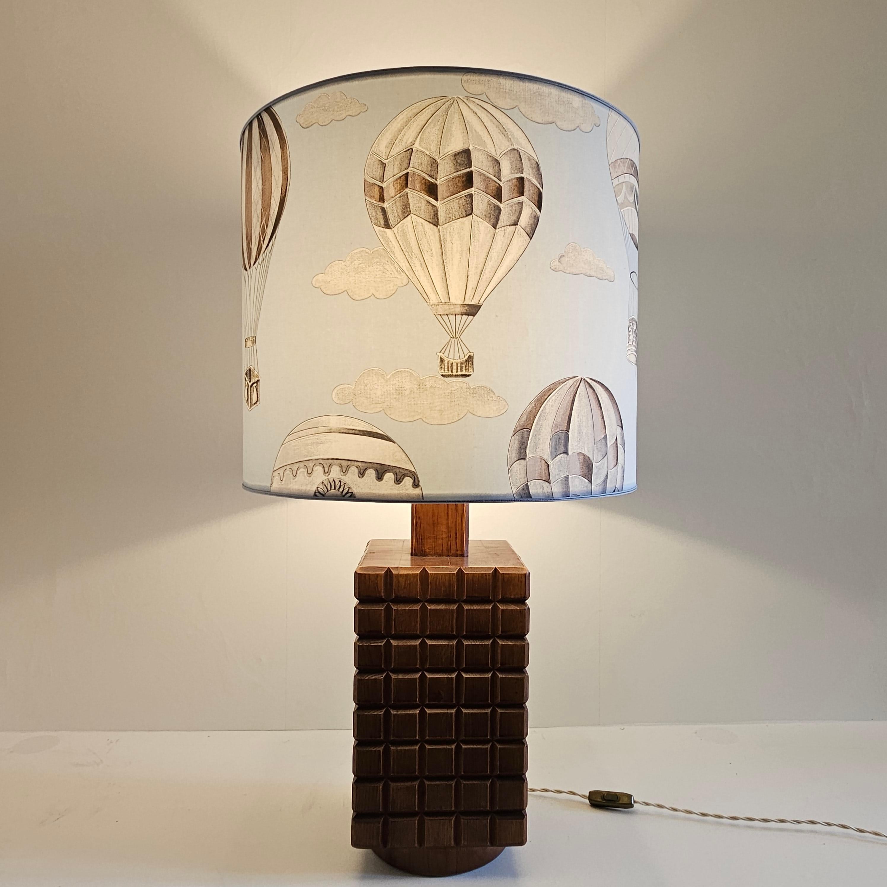 Lampe de table italienne en bois, années 1970 en vente 9
