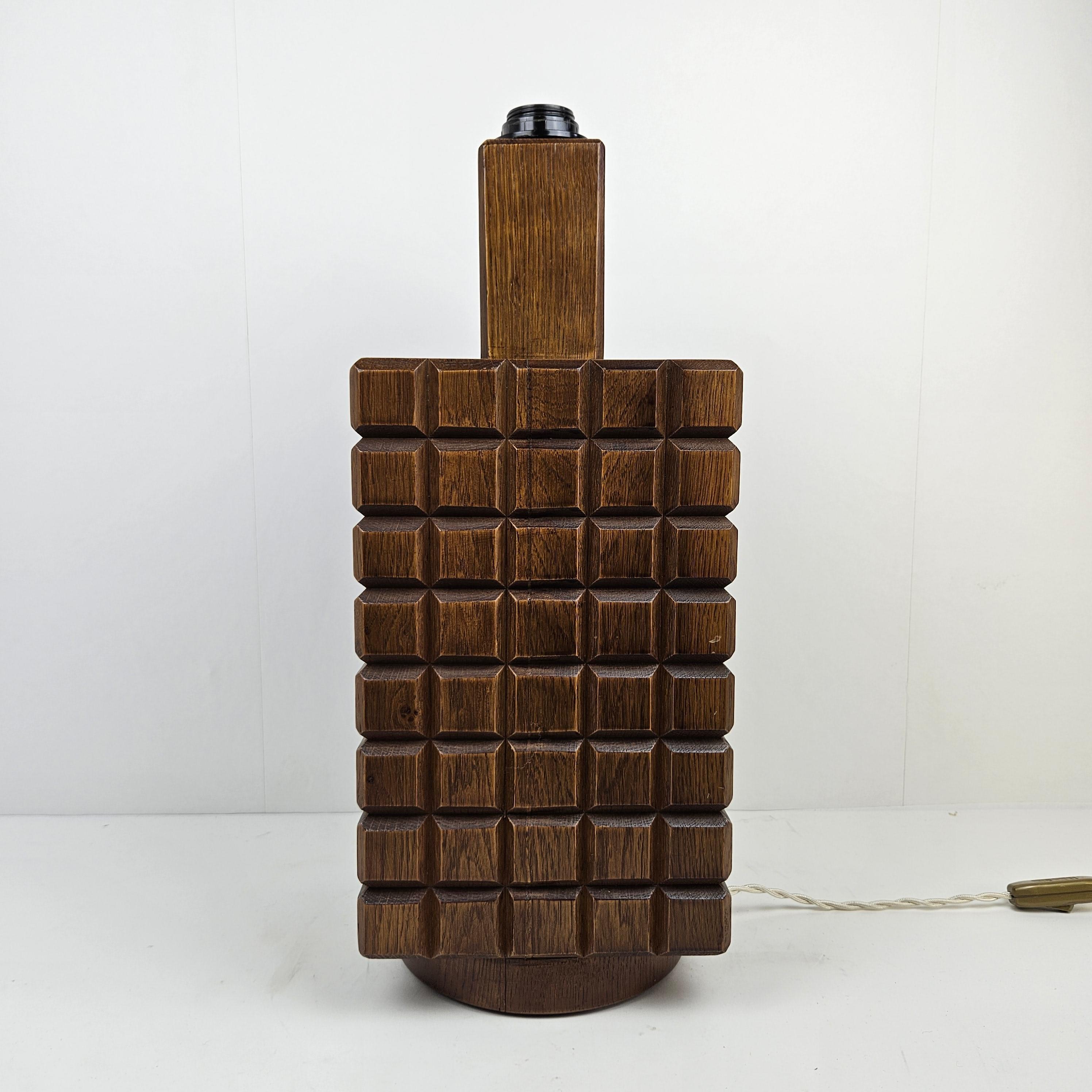 Mid-Century Modern Lampe de table italienne en bois, années 1970 en vente