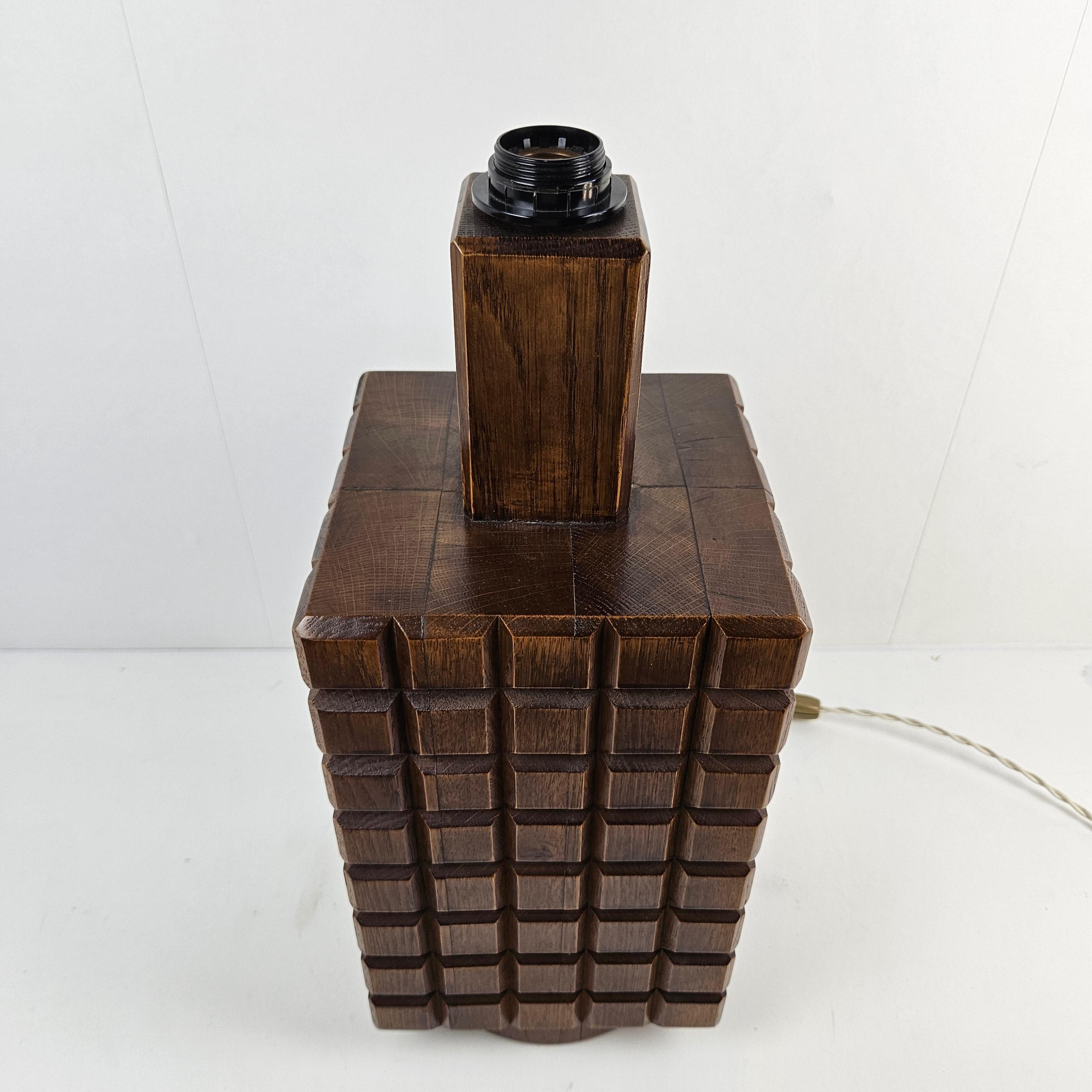 Lampe de table italienne en bois, années 1970 en vente 1