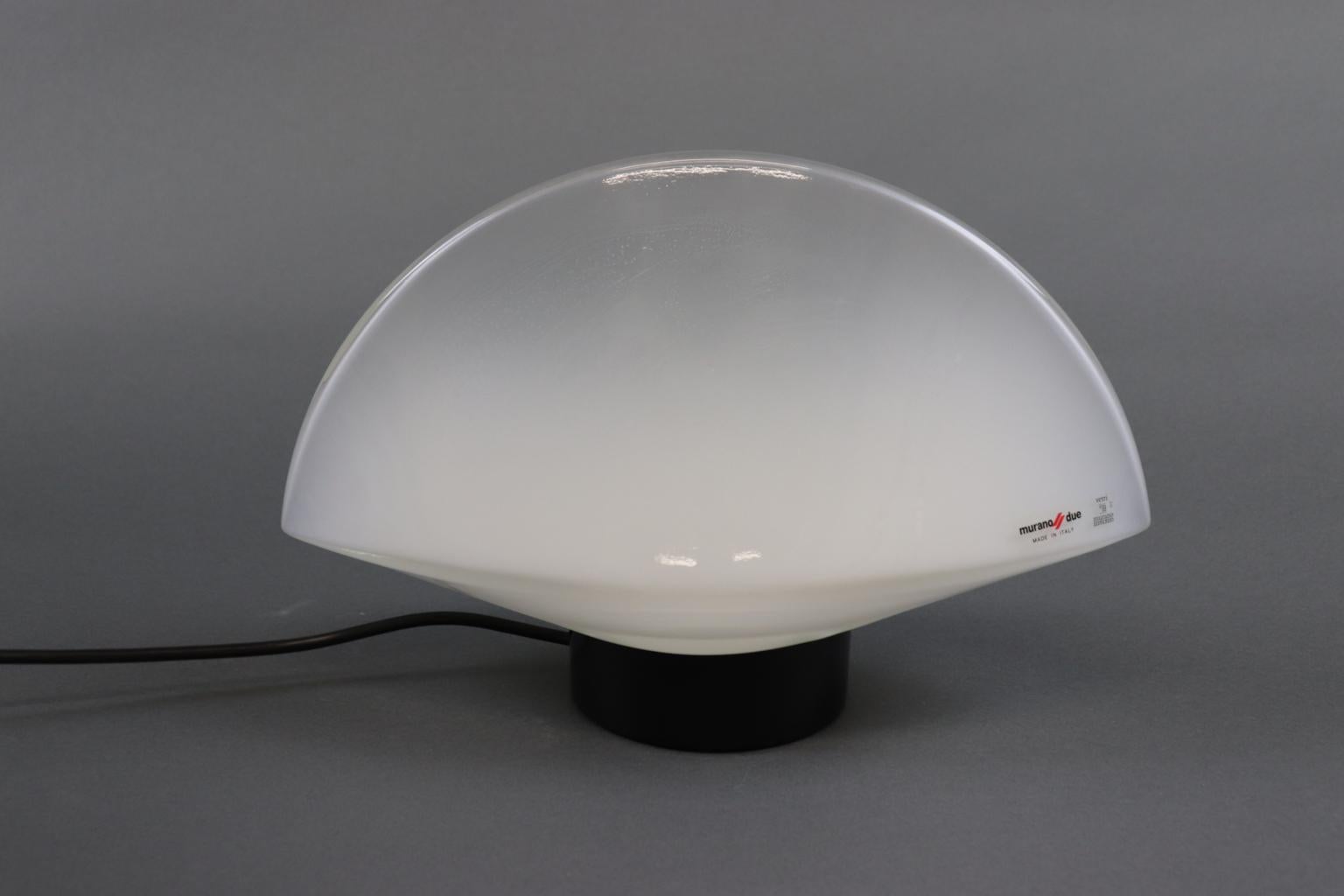 Mid-Century Modern Italian Table Lamp Murano White Smoked  Glass Diffuser For Sale
