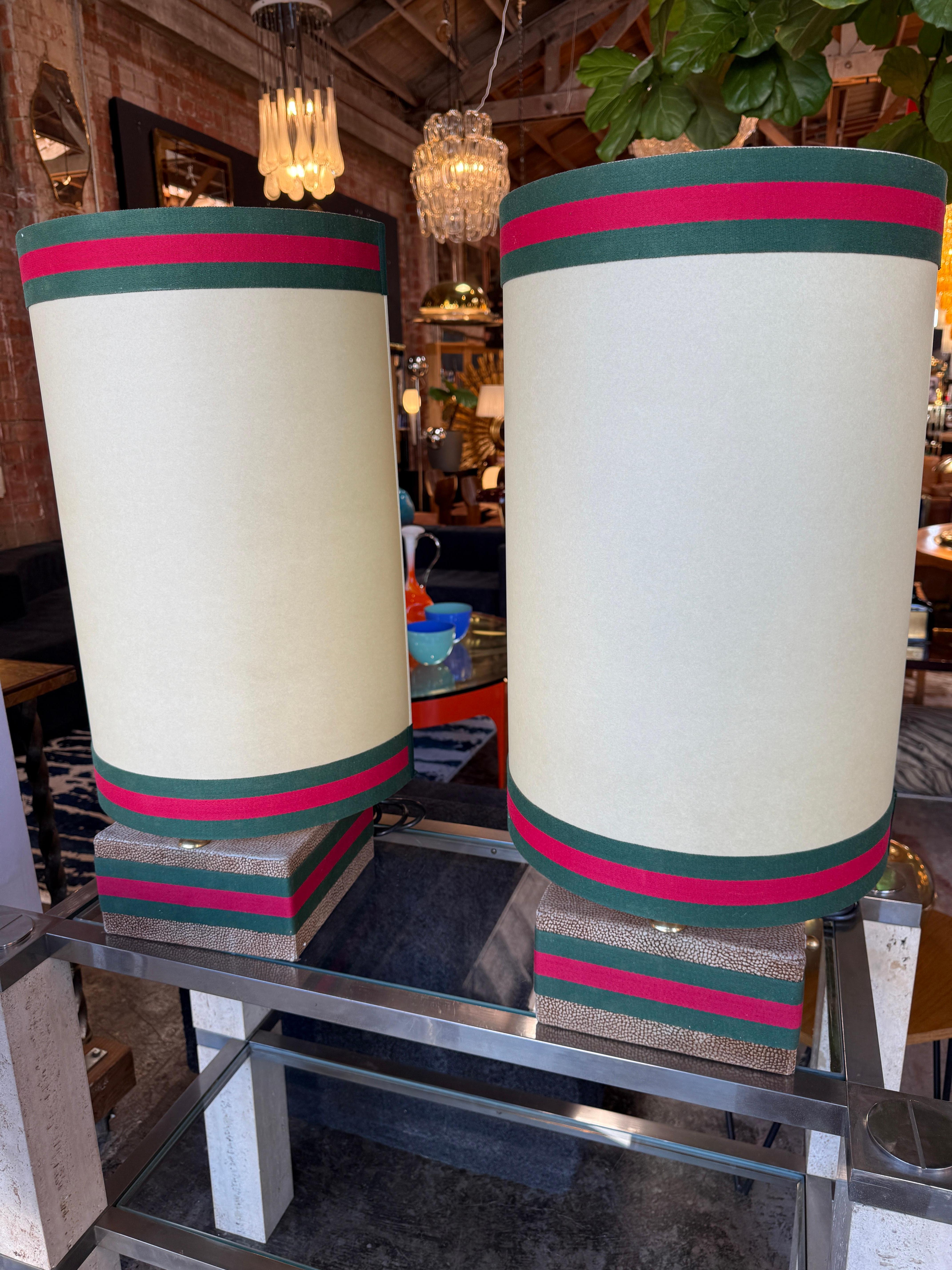 Italienische Tischlampen aus der Kollektion von Rossi di Albizate, entworfen von Carlo Bart im Zustand „Hervorragend“ im Angebot in Los Angeles, CA