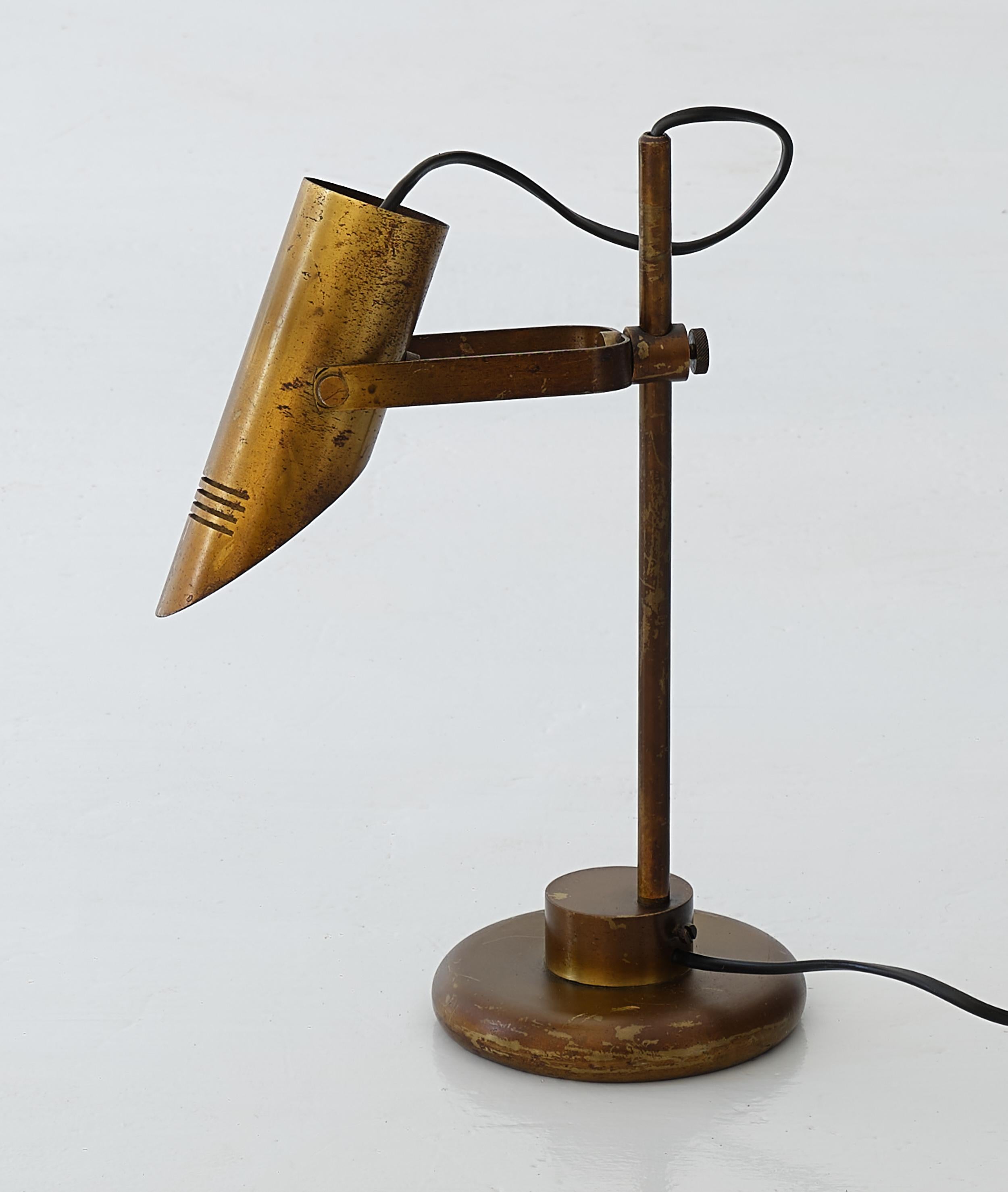 Mid-20th Century Italian Table or Desk Lamp in Brass, 1950s
